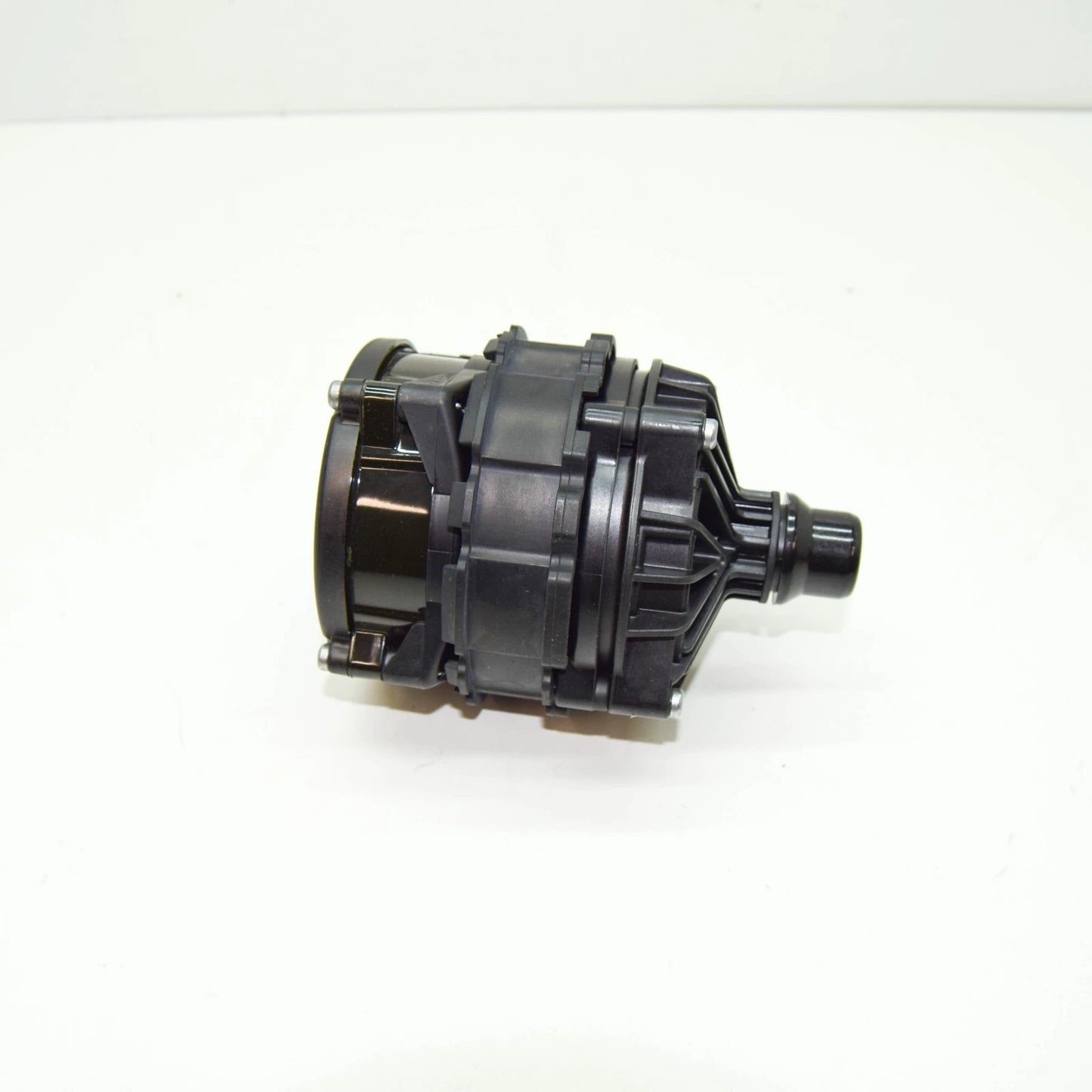 NEW MERCEDES-BENZ EQE V295 AUXILIARY WATER PUMP A0005004900 ORIGINAL