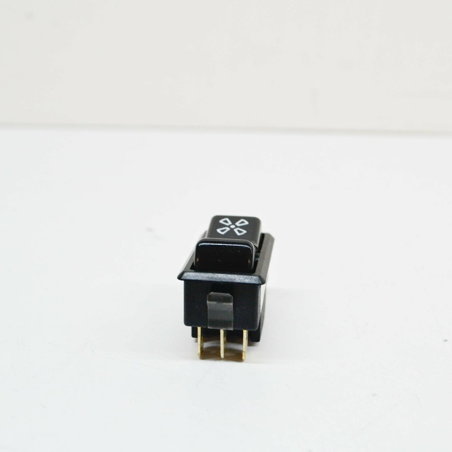 NEW MERCEDES-BENZ G W461 BLOWER SWITCH A0018202410 ORIGINAL