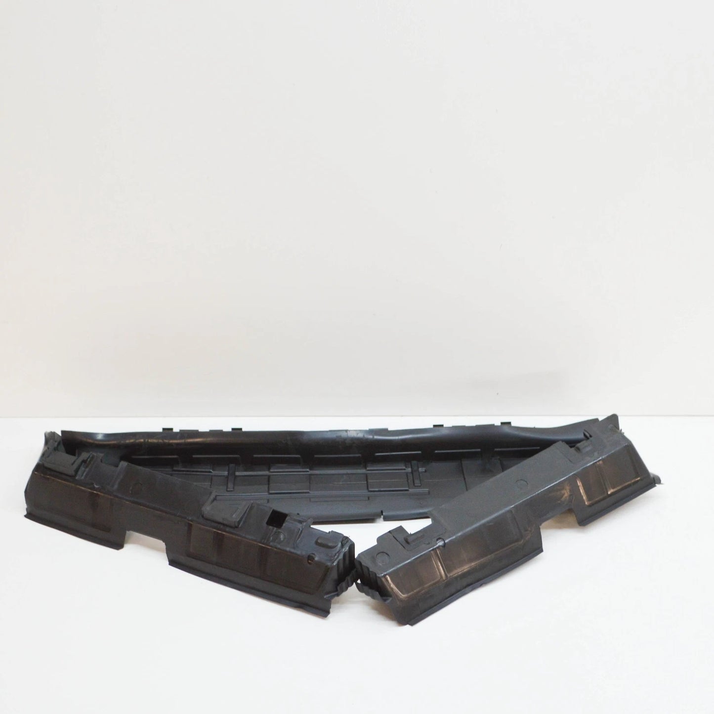 NEW MERCEDES-BENZ CLA C118 AMG RADIATOR TOP AIR DUCT SEGMENT A1775050000