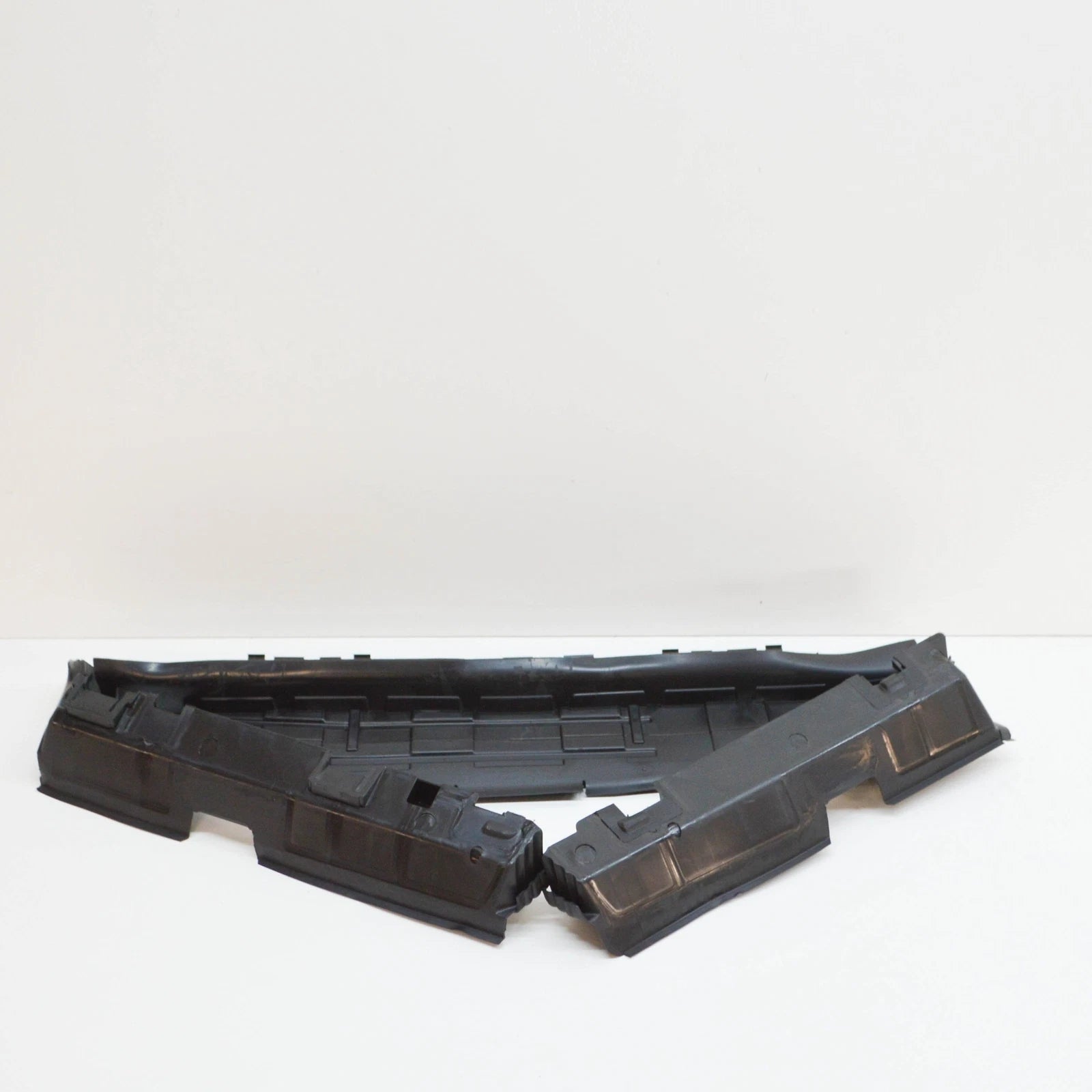 NEW MERCEDES-BENZ CLA C118 AMG RADIATOR TOP AIR DUCT SEGMENT A1775050000