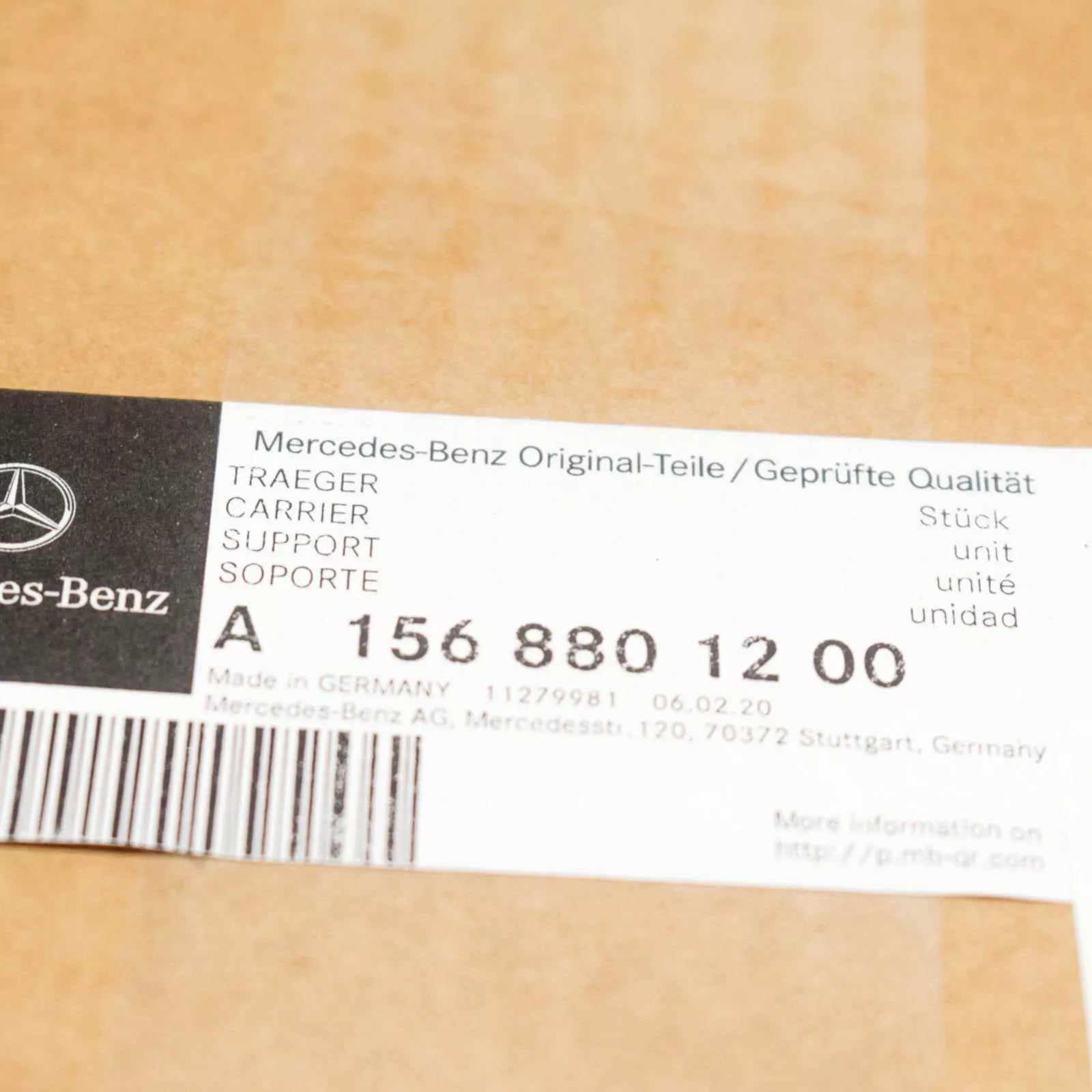 NEW MERCEDES-BENZ GLA-CLASS X156 RADIATOR GRILLE A1568801200