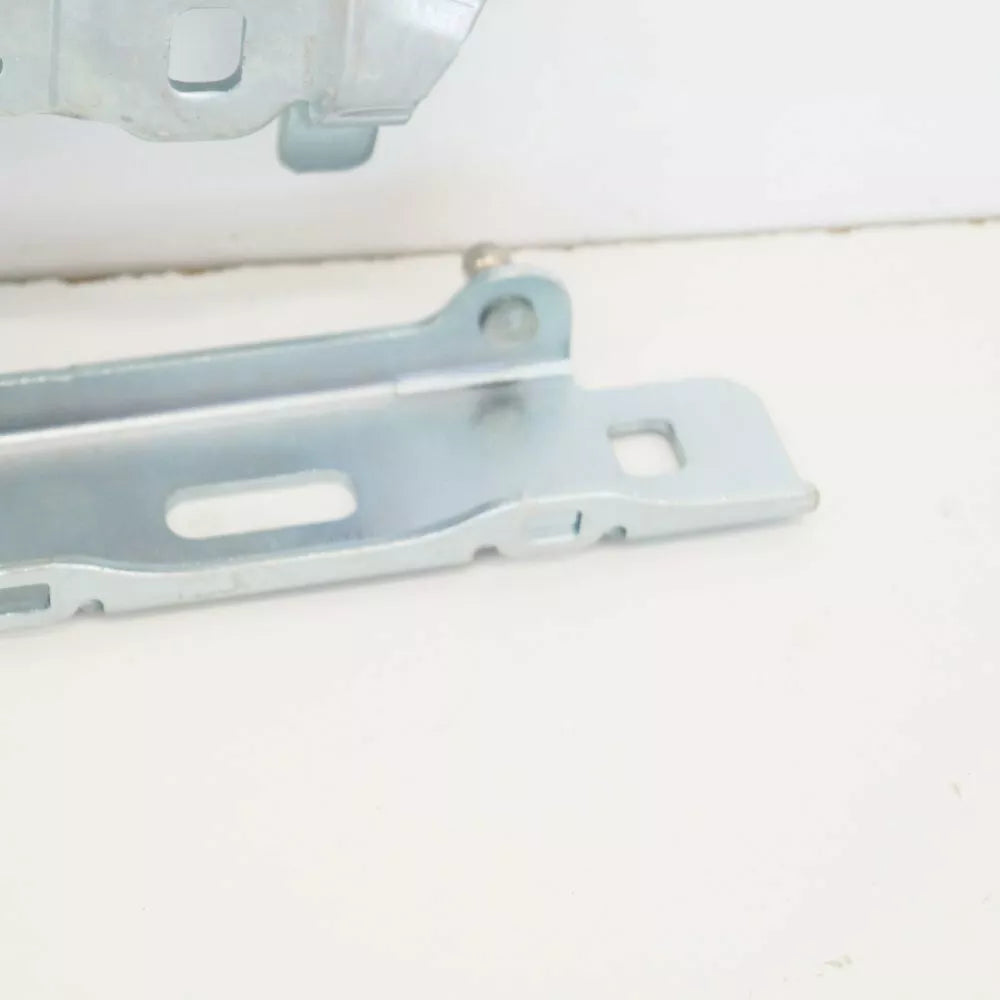 NEW AUDI A4 AVANT B9 BONNET RIGHT HINGE 8W0823302D