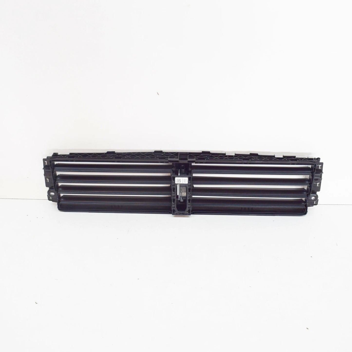 NEW VW JETTA A6 FRONT RADIATOR SHUTTER ASSEMBLY 5Q0122323A / 5Q0-122-323-A