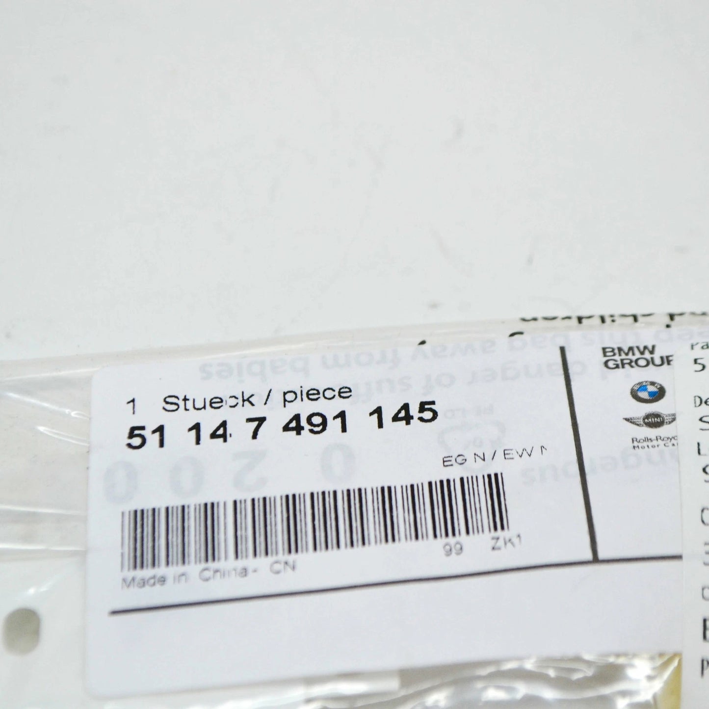 NEW BMW 5 G30 FRONT FENDER WING RIGHT EMBLEM I-PERMORMANCE 51147491146 ORIGINAL