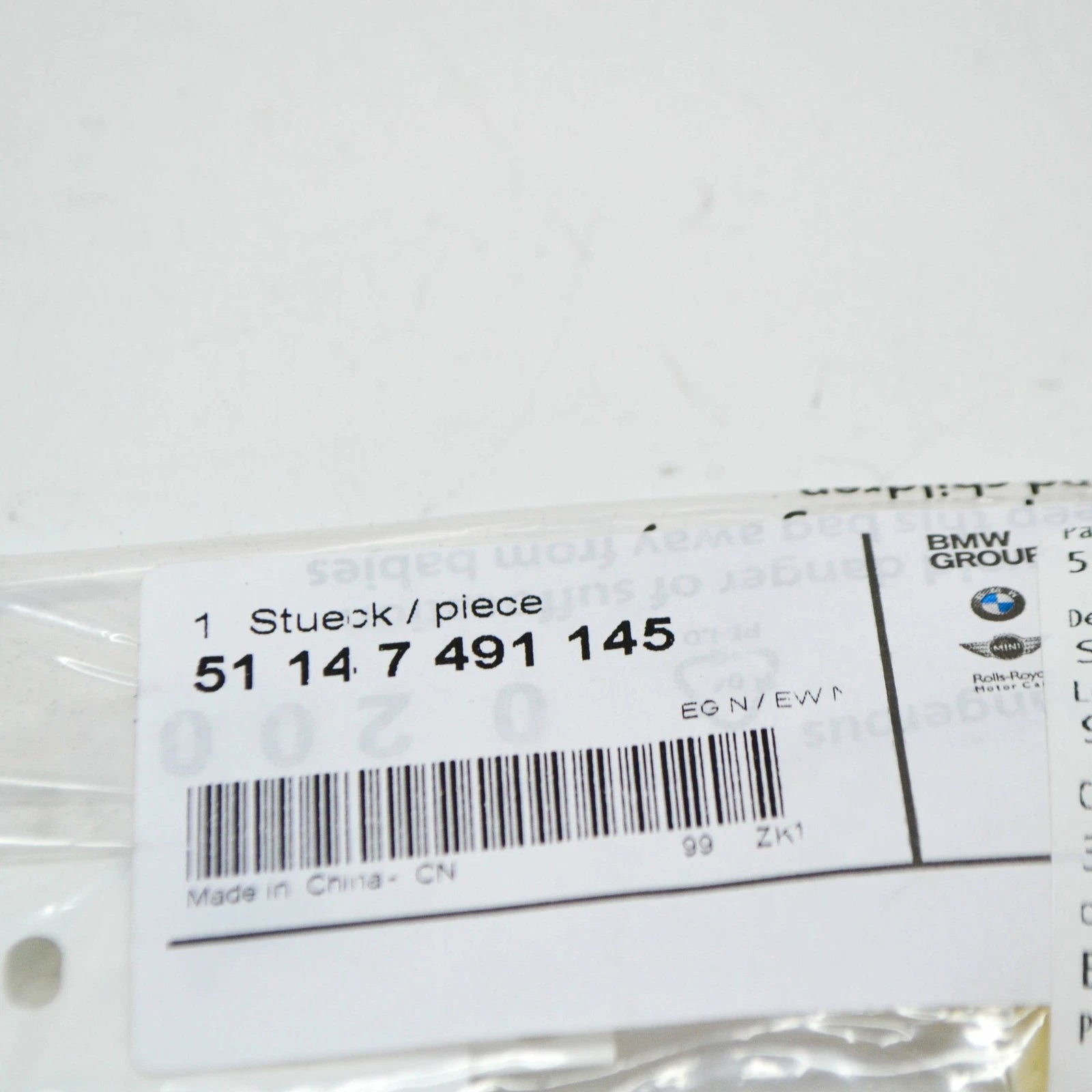 NEW BMW 5 G30 FRONT FENDER WING RIGHT EMBLEM I-PERMORMANCE 51147491146 ORIGINAL