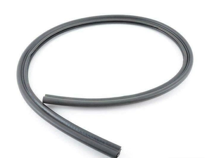 NEW AUDI A3 8P FRONT ENGINE HOOD SEAL 8P0823731B ORIGINAL