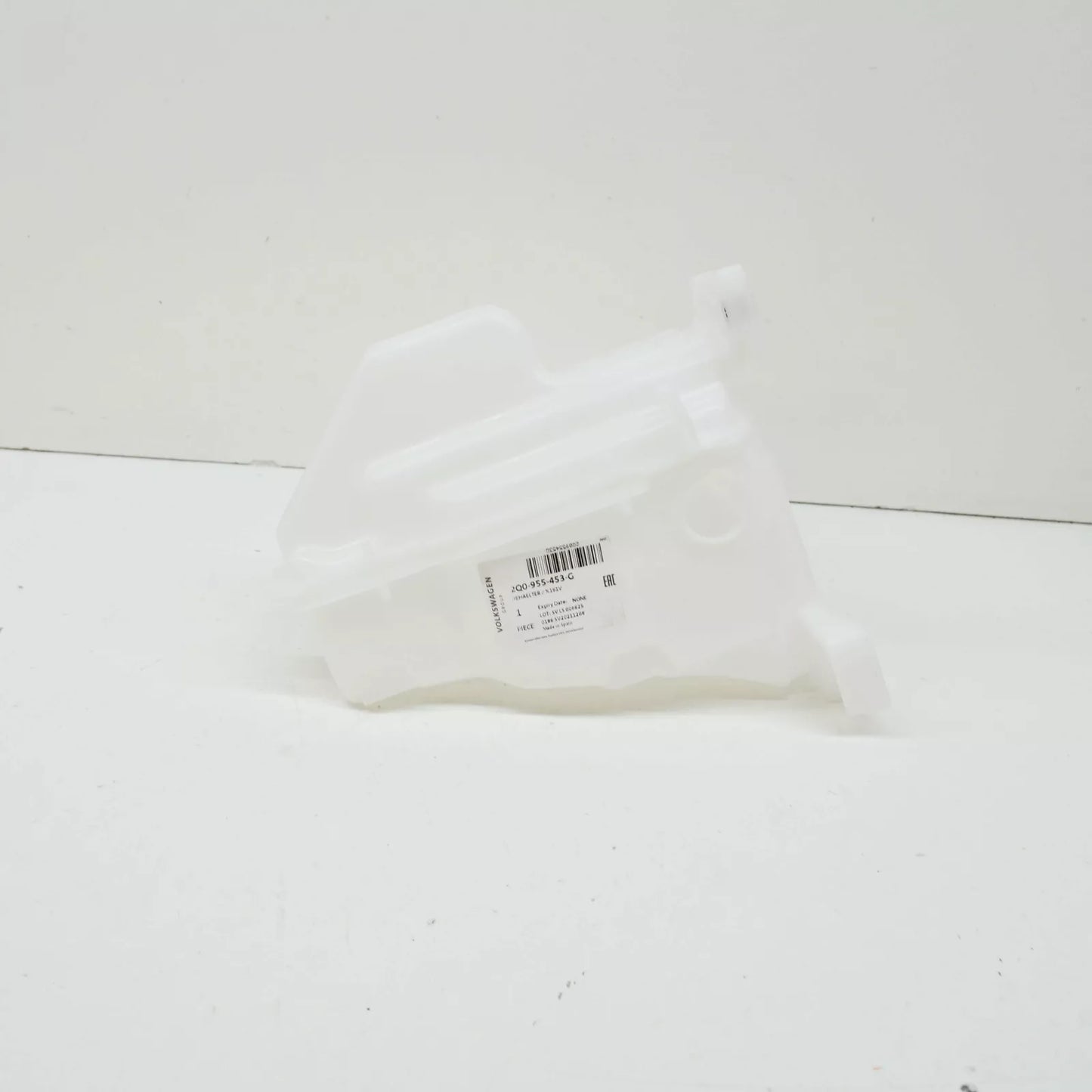 NEW VOLKSWAGEN POLO AW WINDSHIELD WASHER RESERVOIR TANK 2Q0955453G ORIGINAL