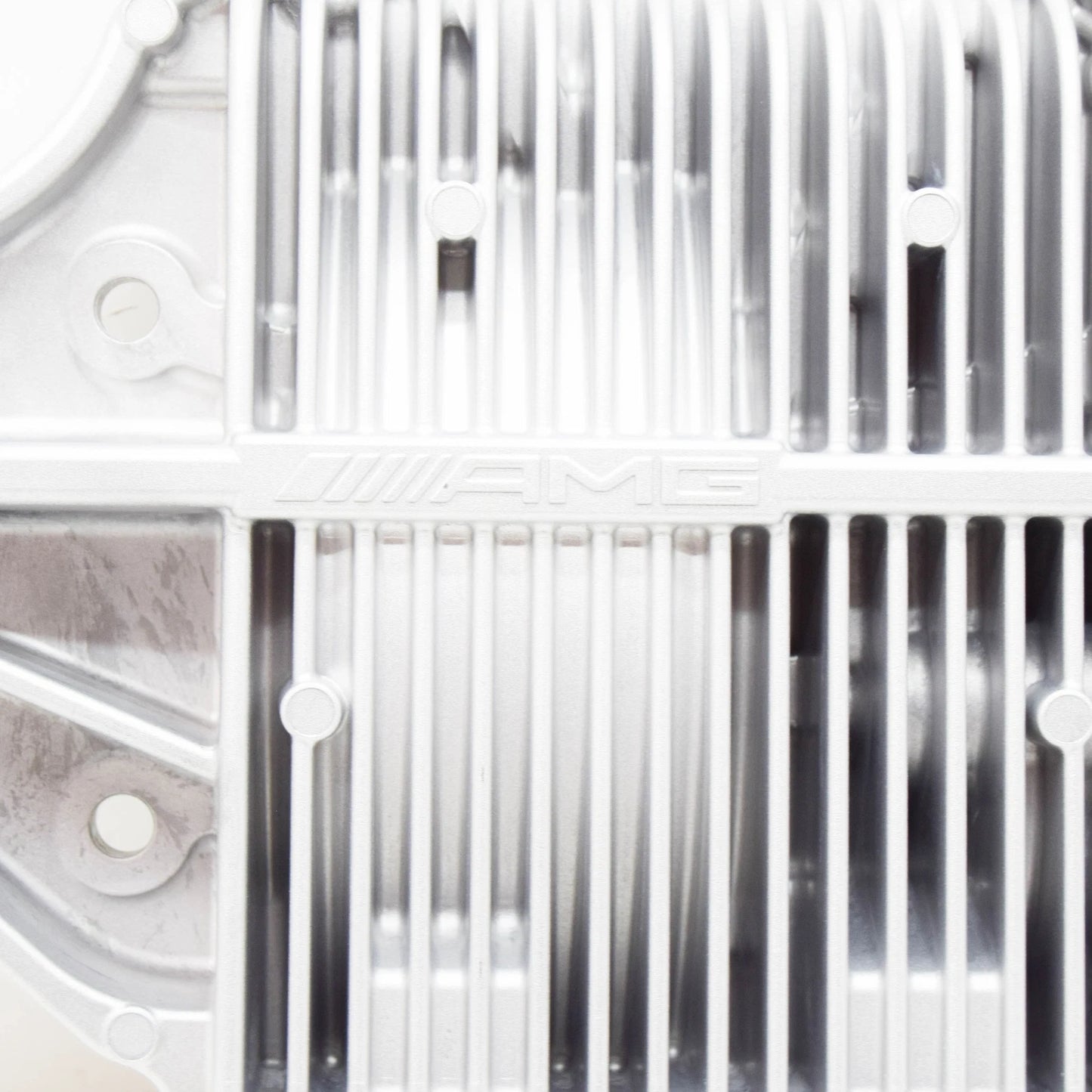 NEW MERCEDES-BENZ C W205 REAR AXLE HOUSING END COVER A2053513700 ORIGINAL