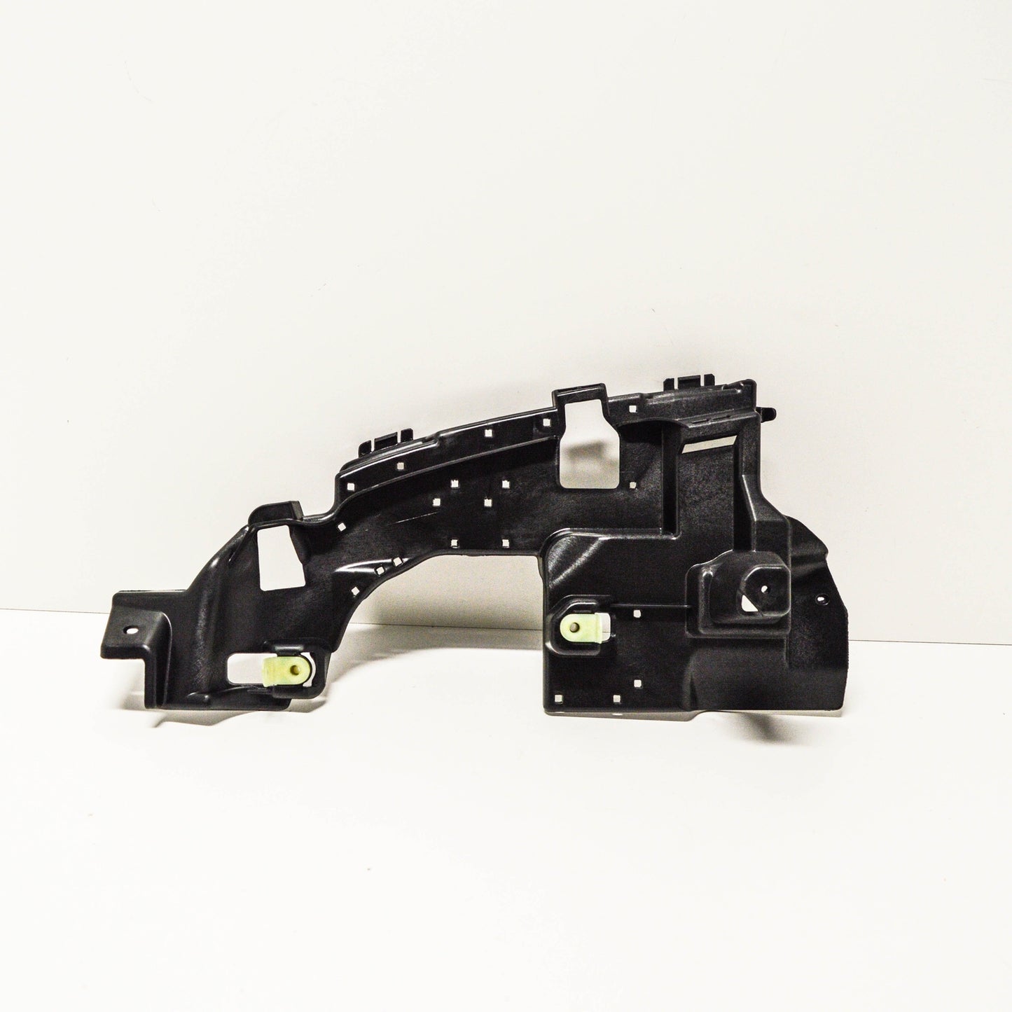 NEW MERCEDES-BENZ AMG C-CLASS W205 REAR BUMPER BRACKET LEFT A2058850100 ORIGINAL