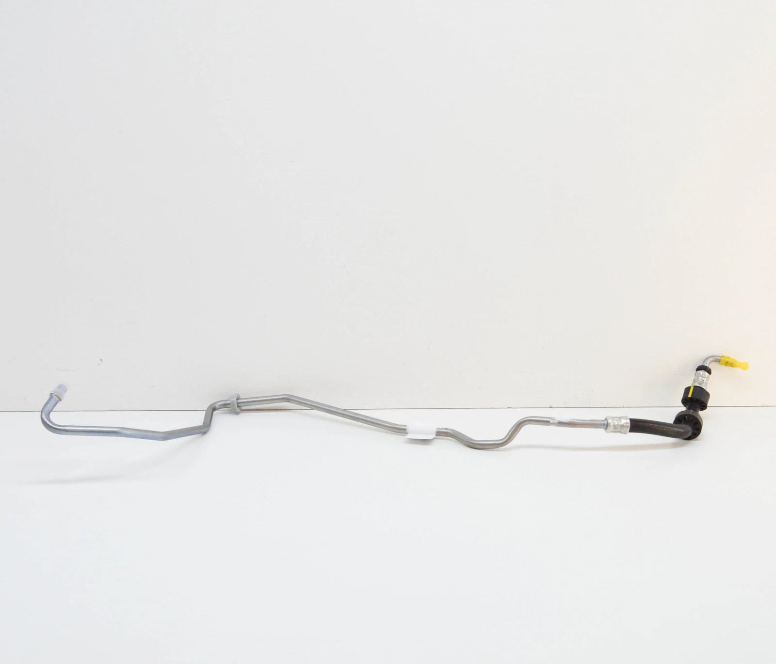 NEW MB GLC C253 TRANSMISSION COOLING OIL RETURN LINE A6511808330 ORIGINAL