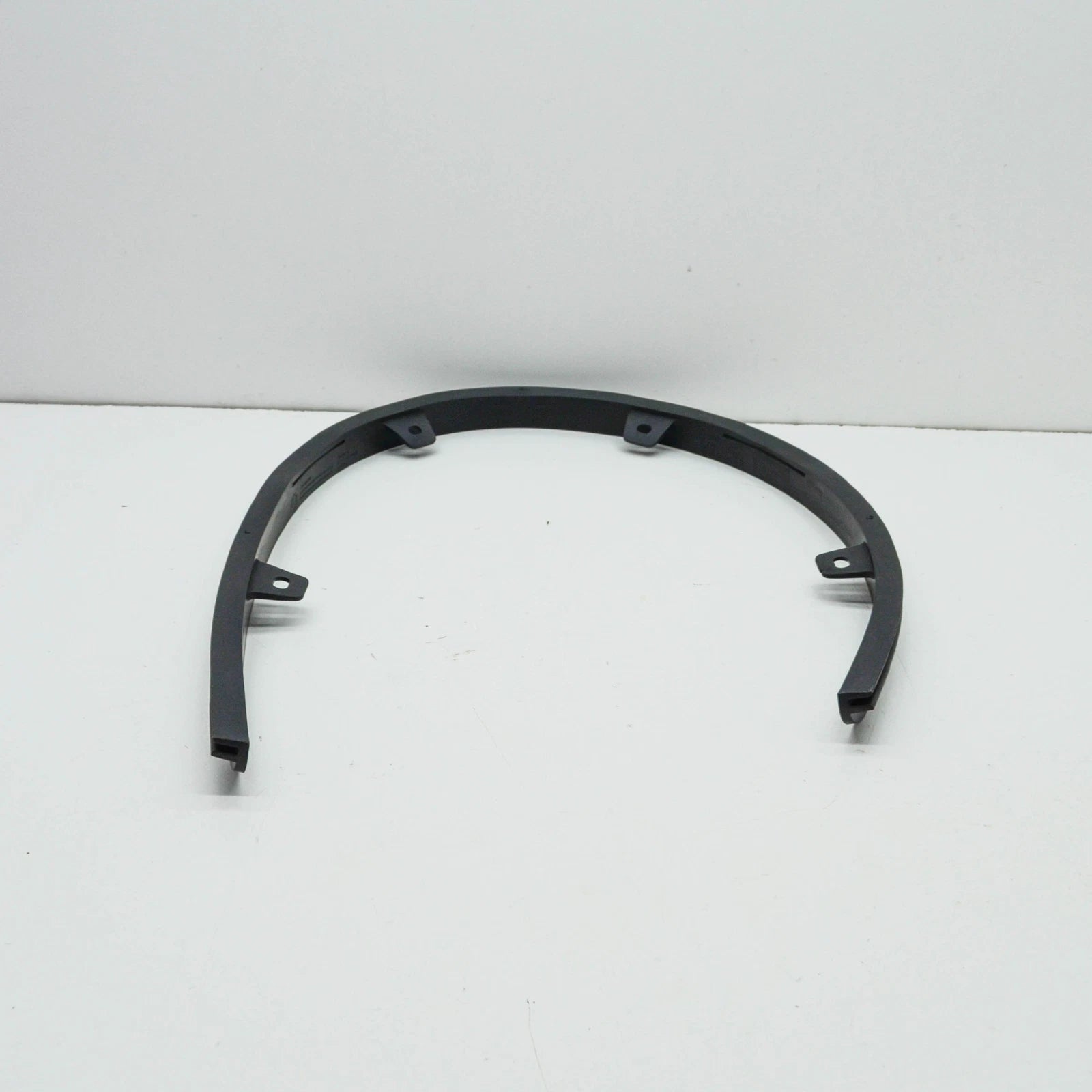 NEW BMW 2 GRAN COUPE M F44 FRONT BUMPER PRESSURE LIP LOWER STRIP 8077610