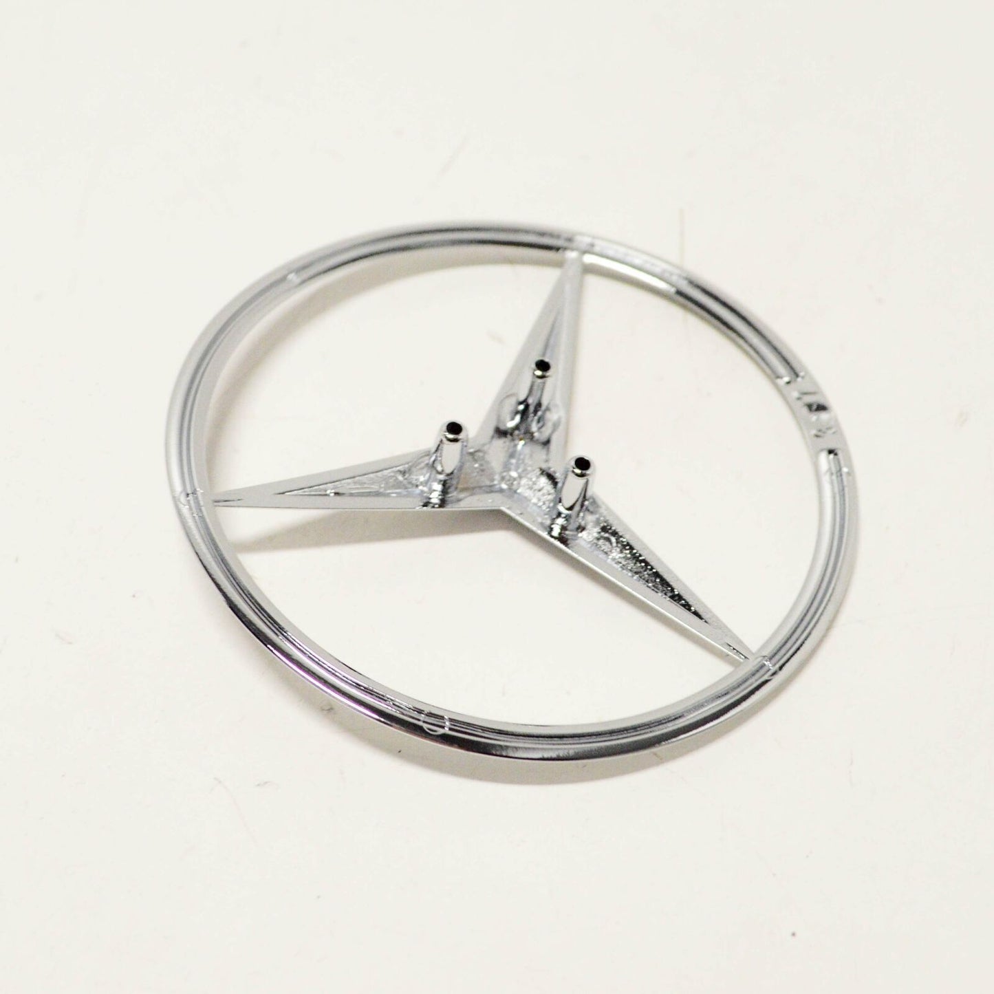 NEW MERCEDES BENZ C W202 REAR TAILGATE BOOT LID EMBLEM STAR A2027580158 ORIGINAL