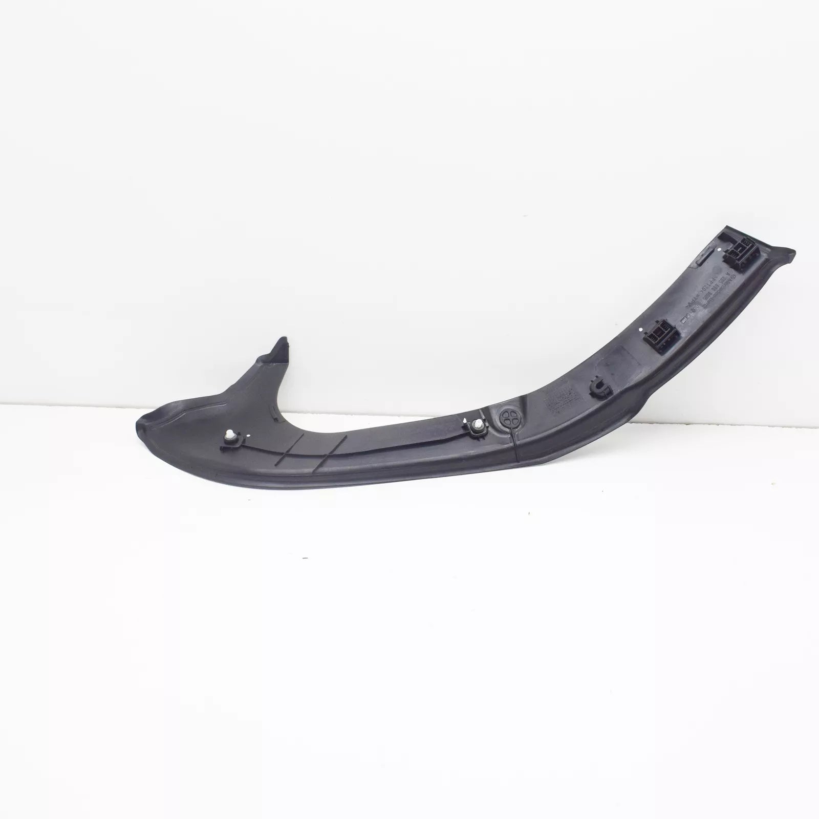 NEW MERCEDES-BENZ C W205 REAR RIGHT LUGGAGE DRIP TRIM COVER A2056908605 ORIGINAL