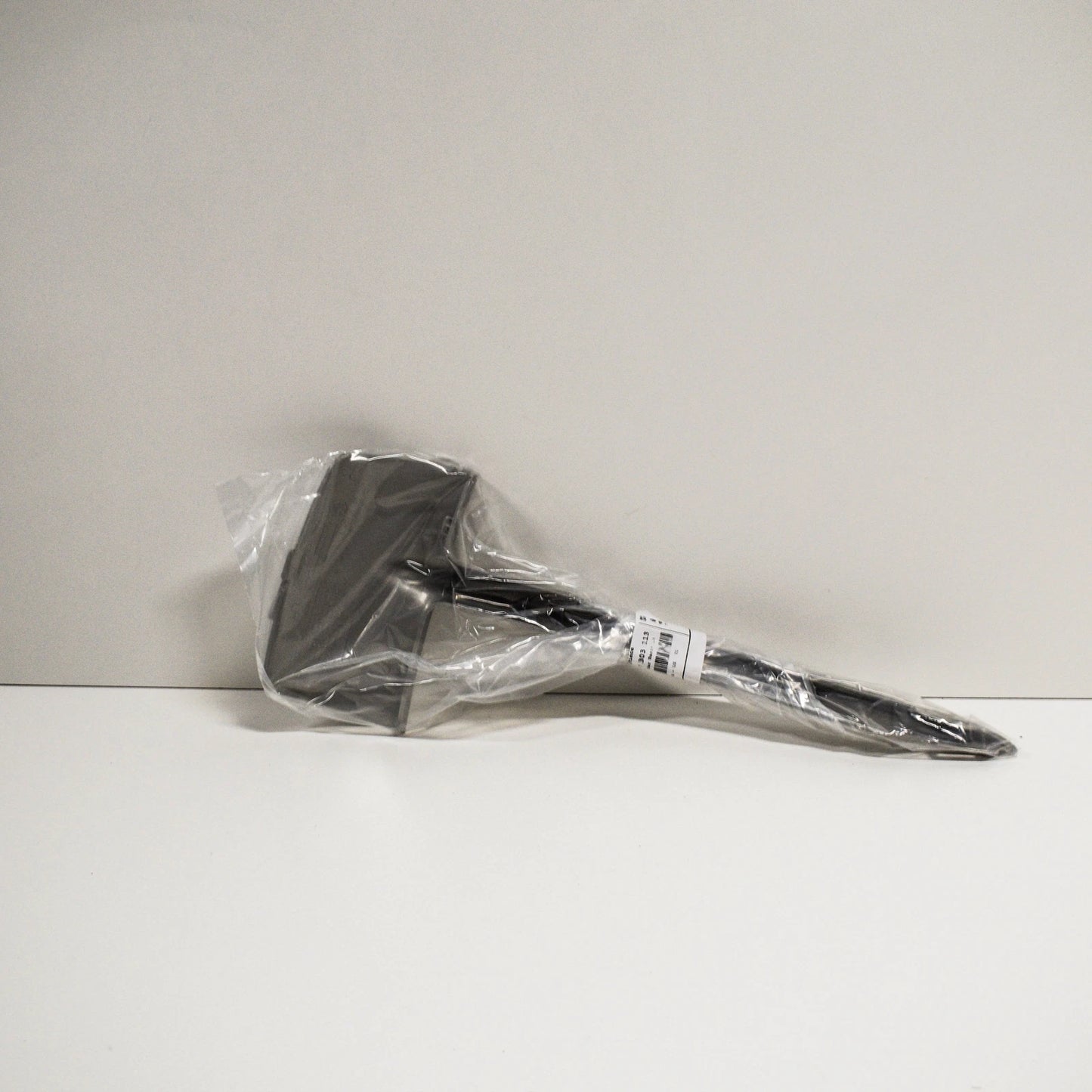 NEW BMW X5 F15 FRONT BUMPER LEFT GRILLE TRIM ALU MATT 51117303113 2015 ORIGINAL