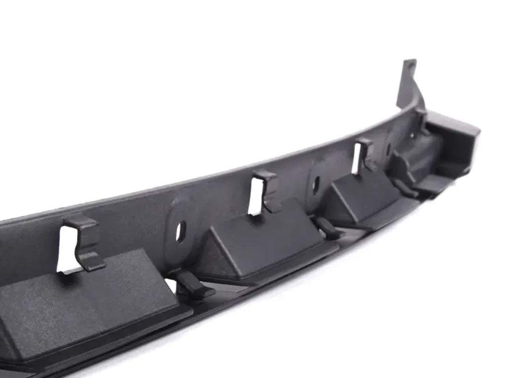 NEW BMW Z4 ROADSTER E85 REAR BUMPER CENTER MOUNT 7016076 51127016076 ORIGINAL