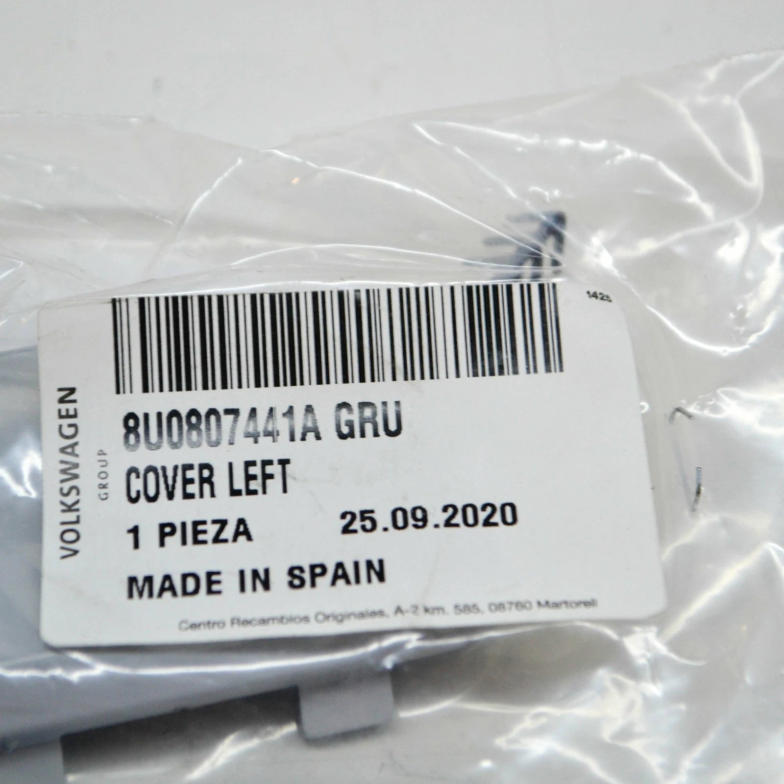 NEW AUDI Q3 8U REAR BUMPER LEFT TOW EYE COVER 8U0807441AGRU ORIGINAL