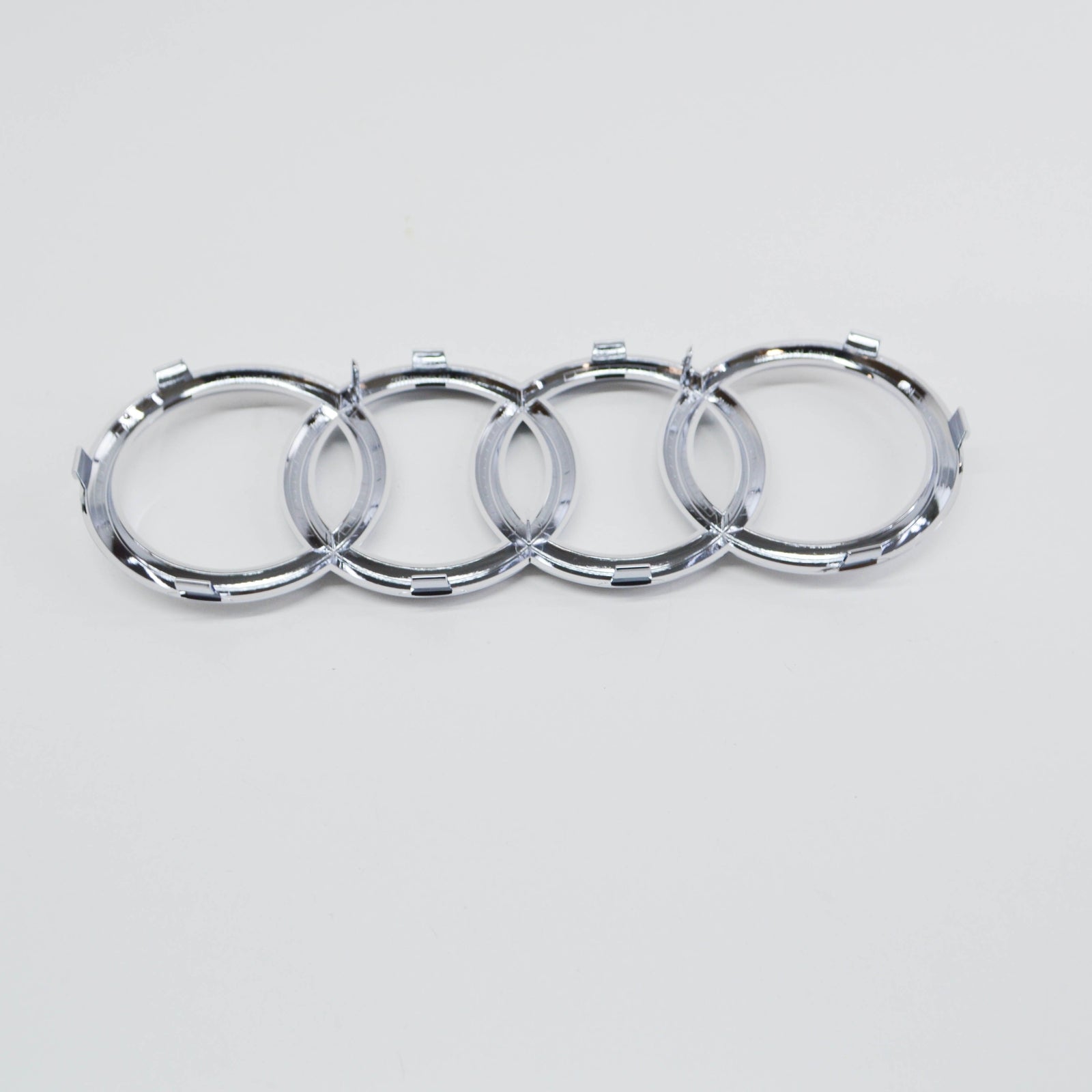 NEW AUDI RS7 SPORTBACK 4K8 FRONT RADIATOR GRILLE BADGE 4K88536052ZZ ORIGINAL