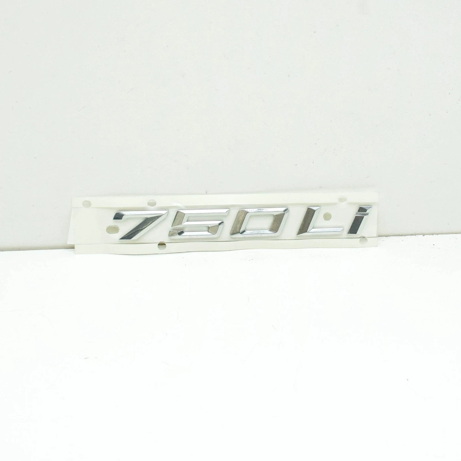 NEW BMW 7 G11 G12 REAR TRUNK BOOTLID BADGE 51147376824 ORIGINAL