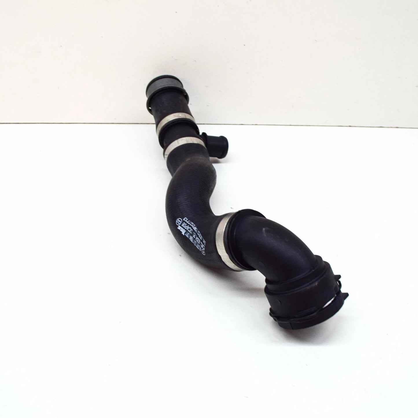 NEW MERCEDES-BENZ C-CLASS W205 RIGHT WATER RADIATOR HOSE A2055017684 ORIGINAL