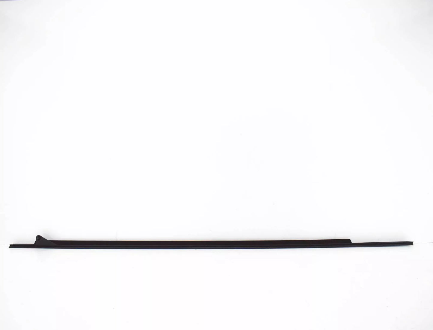 NEW AUDI A3 8P FRONT LEFT OUTER WINDOW APERTURE SEAL 8P3837477C