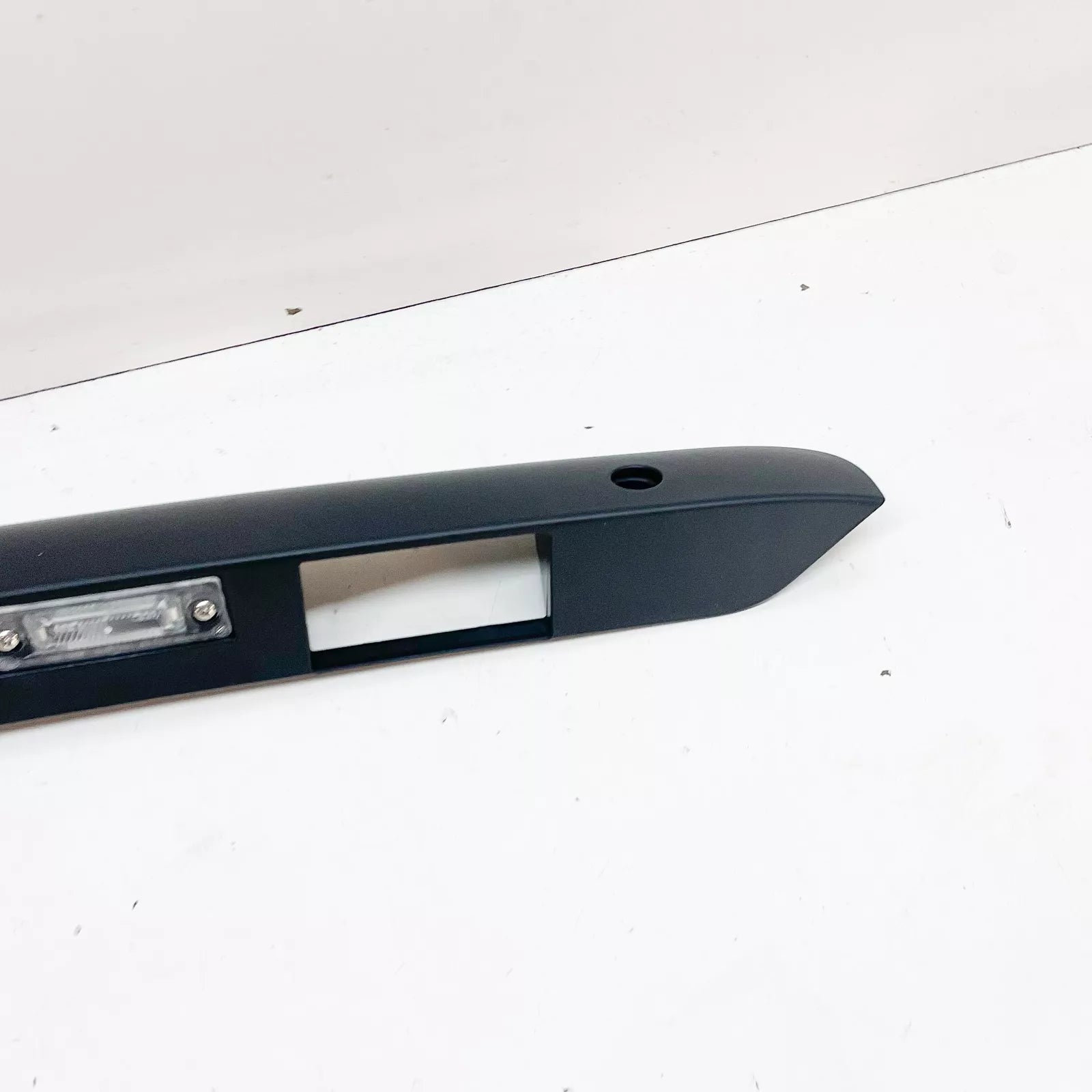 NEW VW CADDY 2K REAR BACK DOOR GRIP MOLDING 2K5827574S9B9