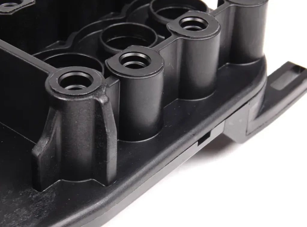 NEW BMW 7 E65, E66, E67 RADIATOR MOUNTING BRACKET 17117507973 7507973 ORIGINAL