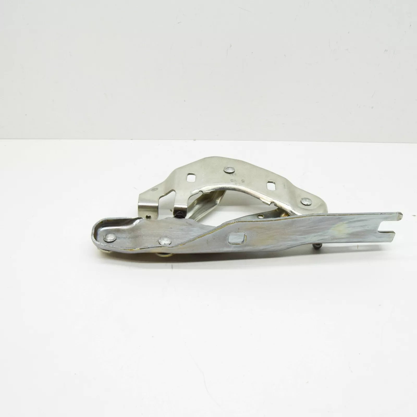 NEW AUDI A1 8X FRONT RIGHT HOOD LID HINGE 8X0823302A ORIGINAL