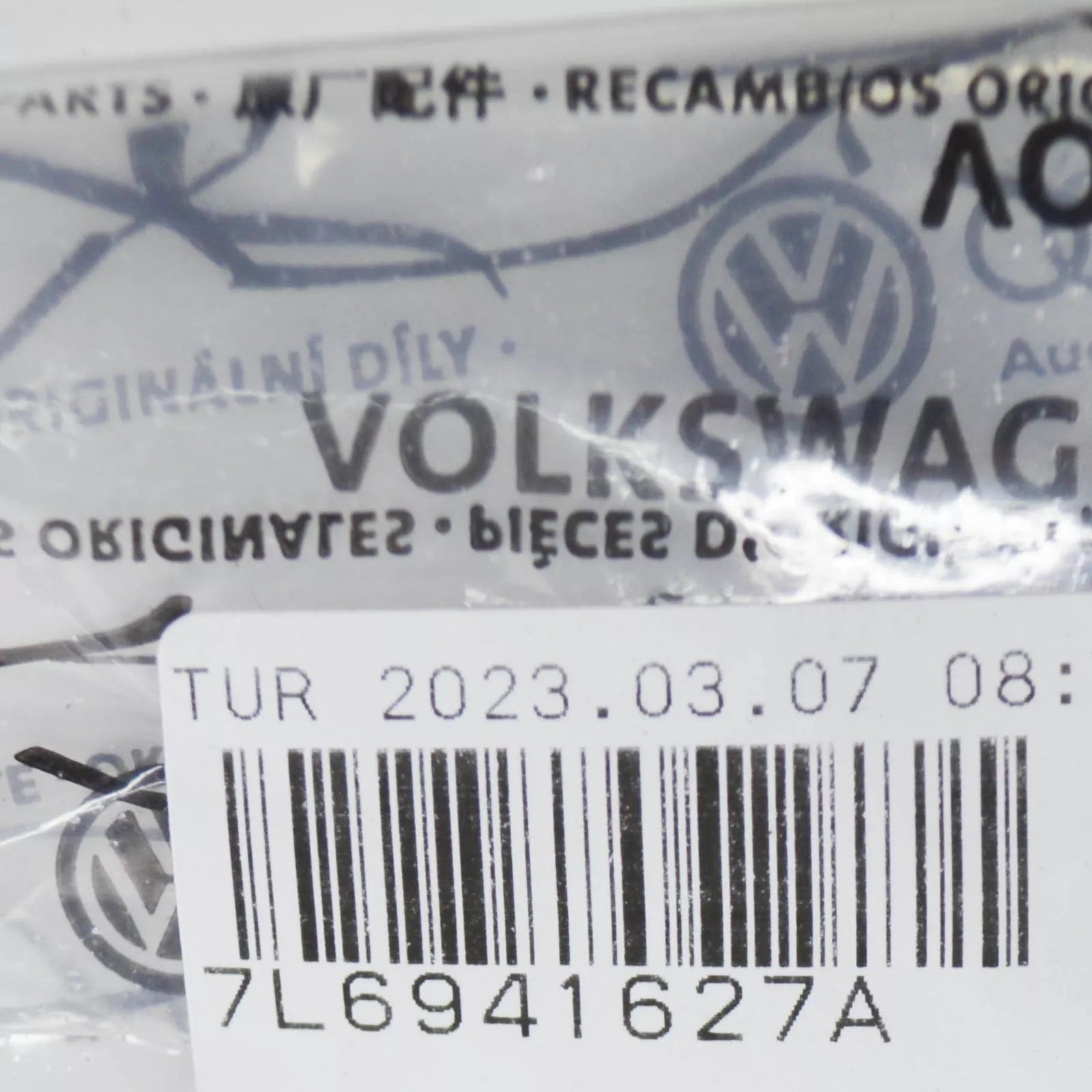 NEW VOLKSWAGEN TOUAREG 7L FRONT HEADLIGHT CENTER CAP 7L6941627A ORIGINAL