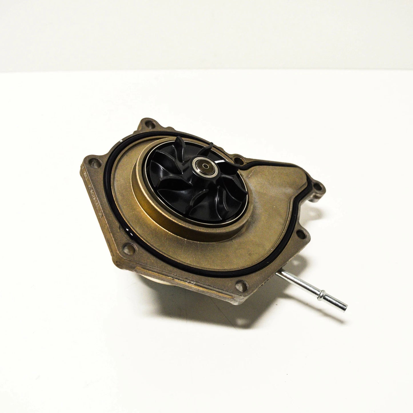 NEW AUDI A4 B8 WATER PUMP 06E121018K