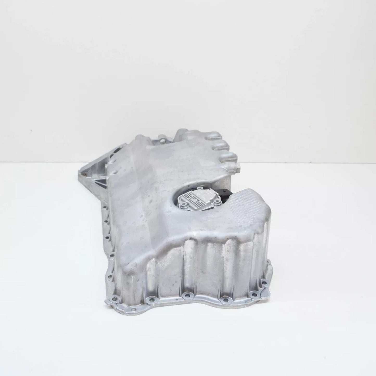 NEW AUDI A3 SPORTBACK 8PA ENGINE OIL PAN 022103601R ORIGINAL