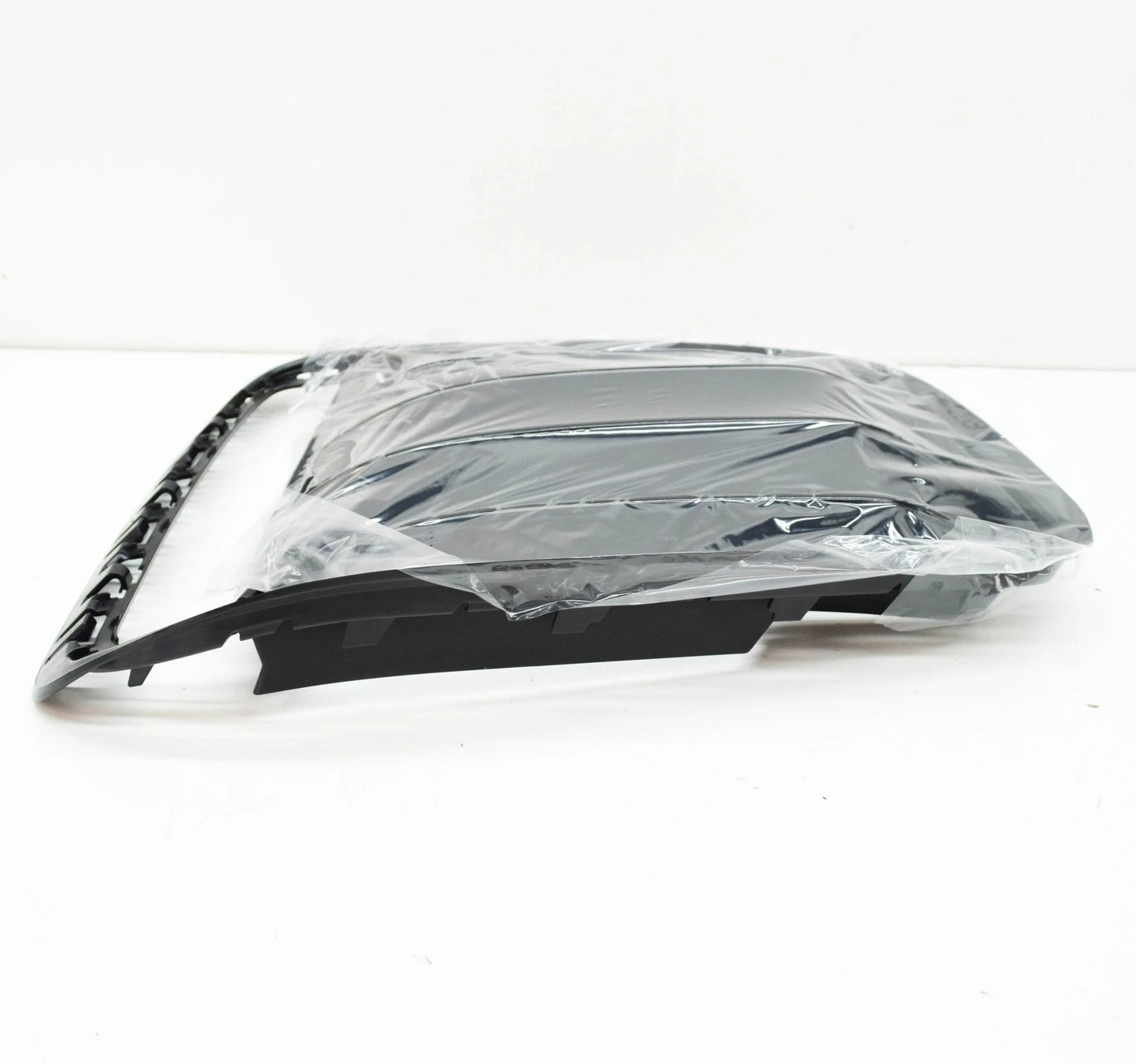 NEW BMW 4 COUPE G22 FRONT BUMPER OPEN RIGHT GRILLE 51118077066 ORIGINAL