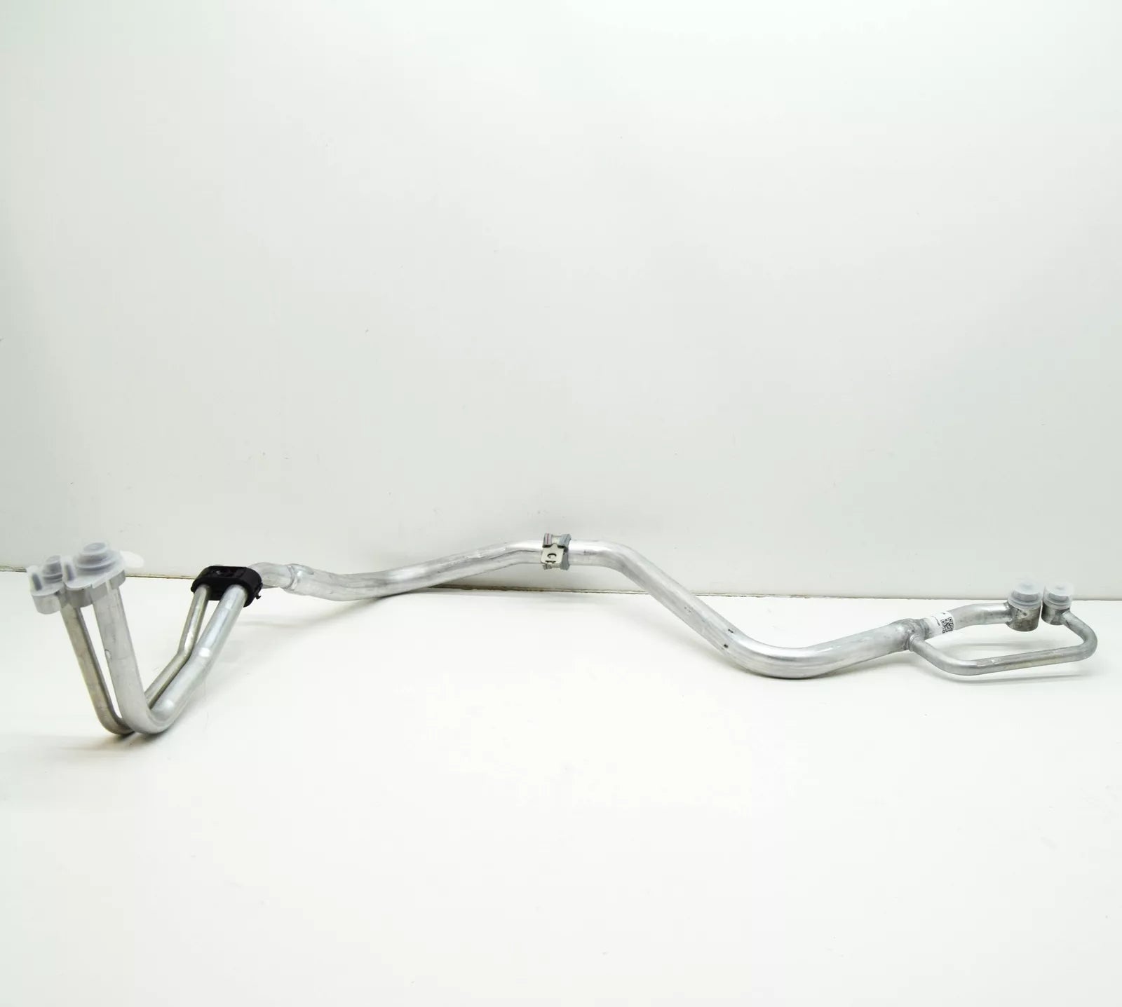 NEW MERCEDES-BENZ SPRINTER W907 REFRIGERANT LINE A9078307200 ORIGINAL