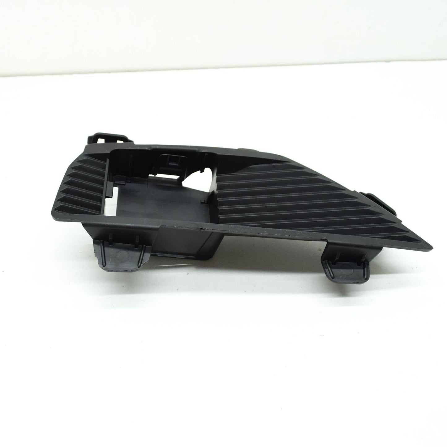 NEW MERCEDES-BENZ EQS V297 FRONT RIGHT BUMPER BRACKET A2978851301 ORIGINAL