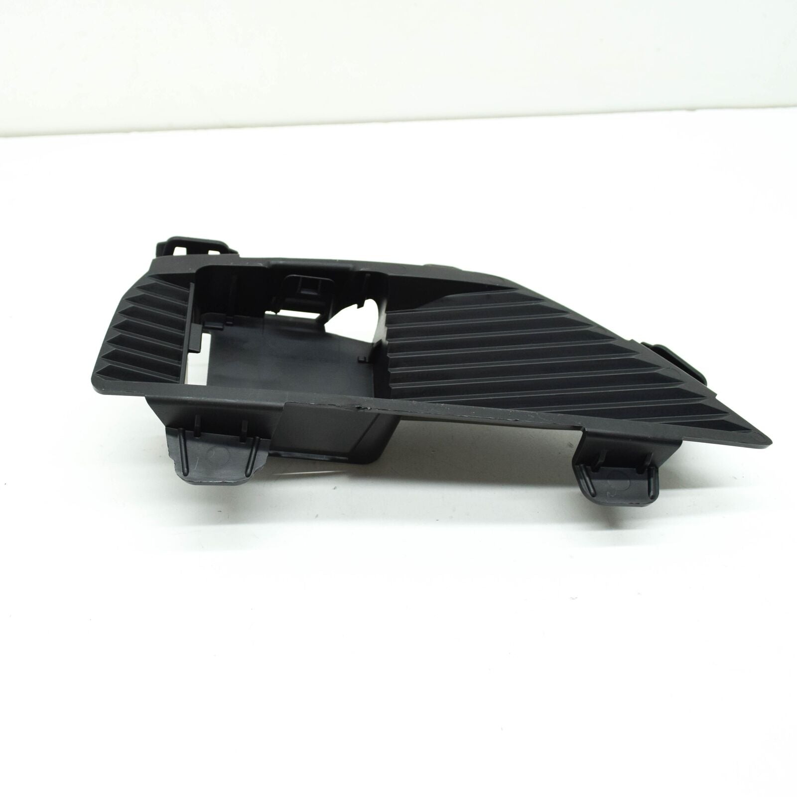 NEW MERCEDES-BENZ EQS V297 FRONT RIGHT BUMPER BRACKET A2978851301 ORIGINAL