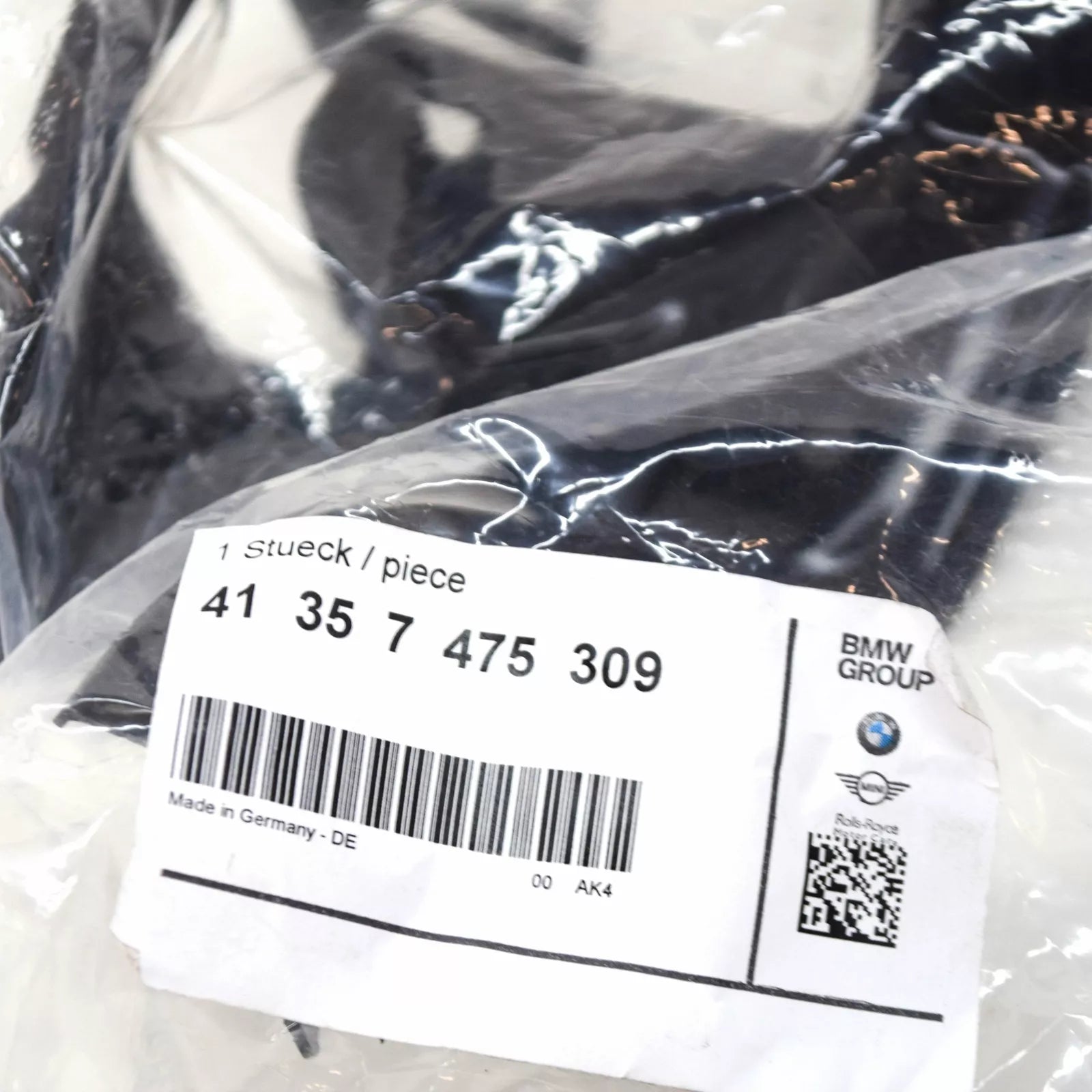 NEW BMW 7 G11 FRONT LEFT SIDE FENDER HOLDER 41357475309 ORIGINAL