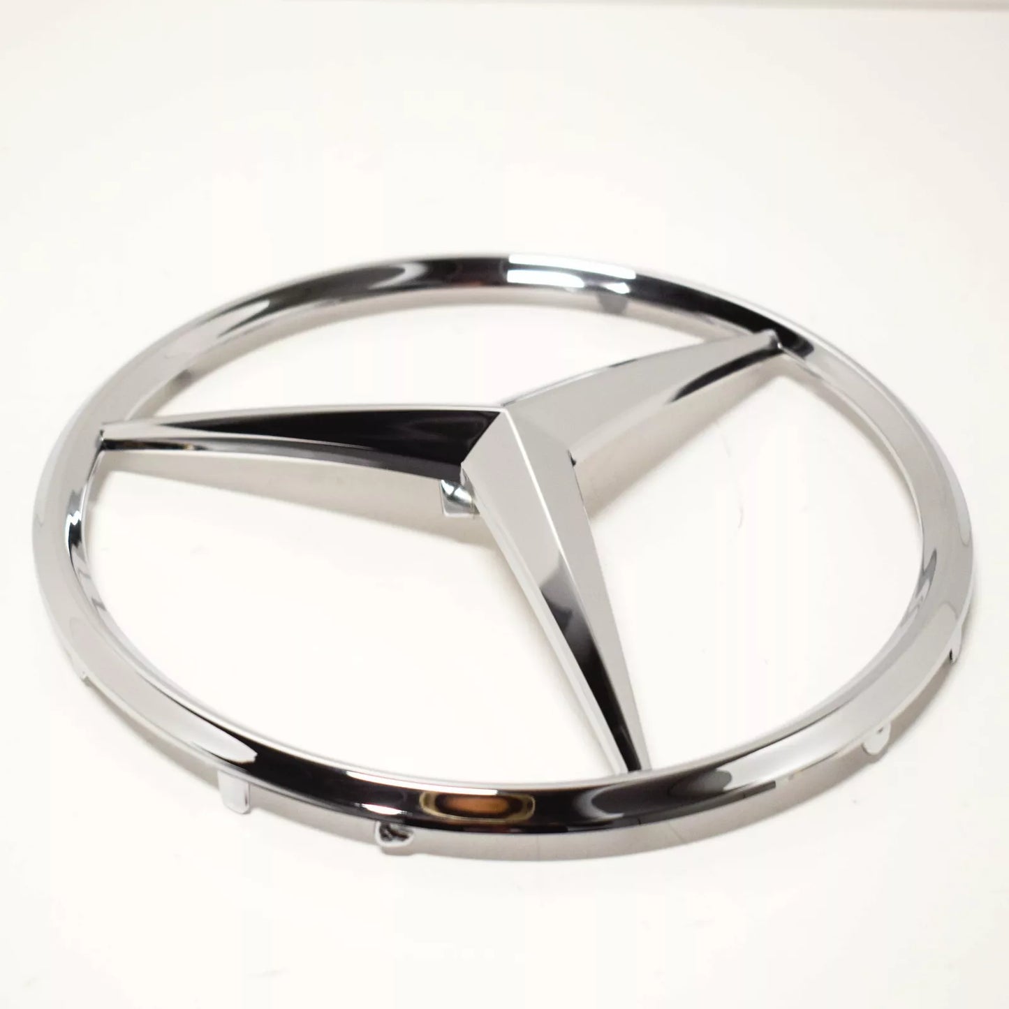 NEW MB M-CLASS W163 FRONT RADIATOR GRILLE BADGE EMBLEM A1638880086 ORIGINAL