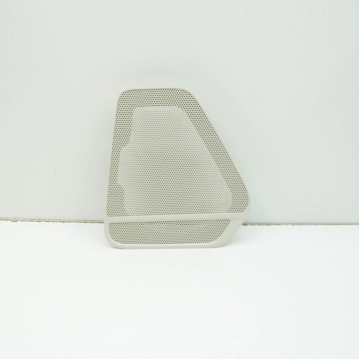 NEW VW TOUAREG 7P MK2 REAR RIGHT DOOR LOUDSPEAKER COVER 7P6868160NX1 ORIGINAL