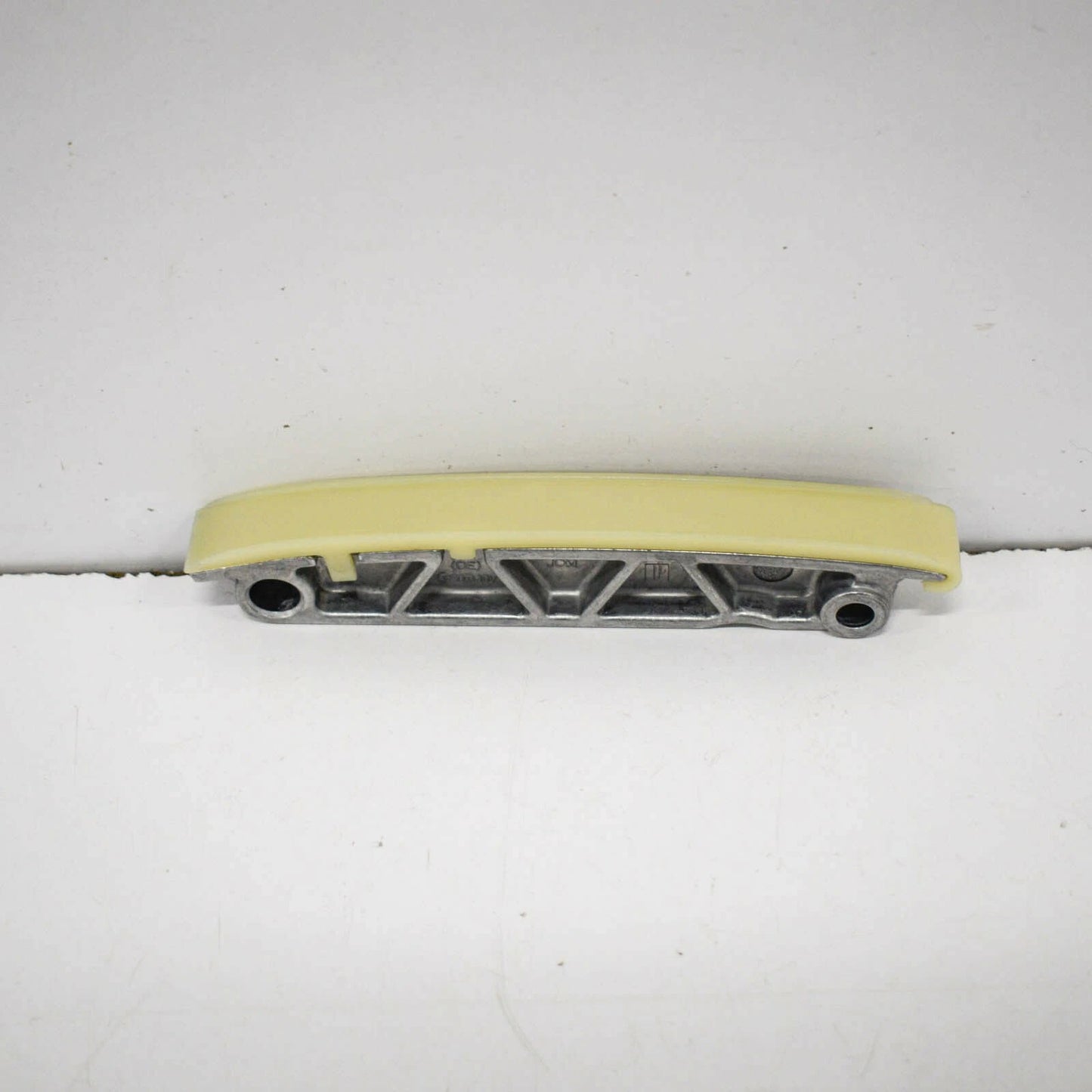 NEW AUDI A4 TIMING CHAIN GUIDE B8 057109469G 2011 ORIGINAL