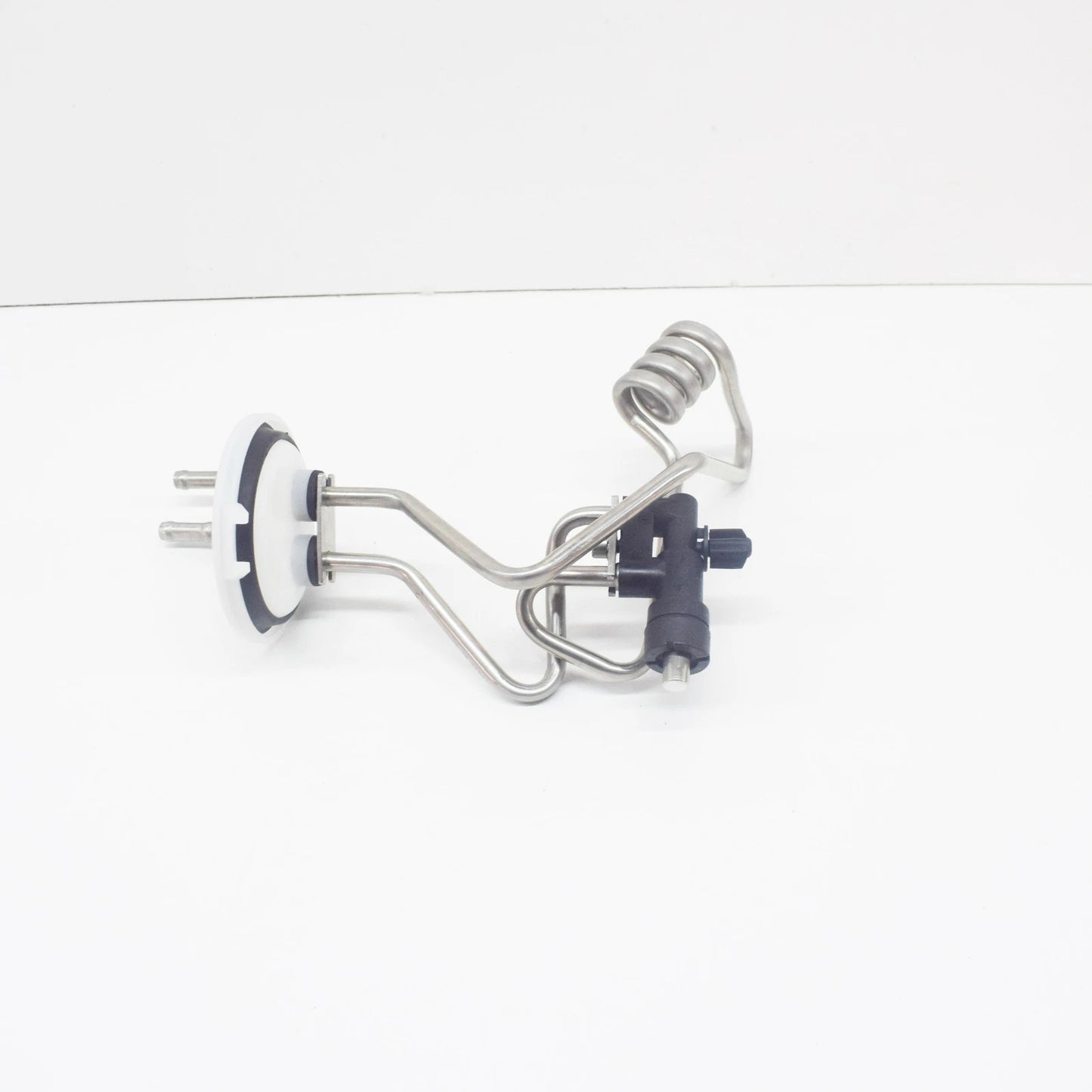 NEW MERCEDES-BENZ GLE W166 WASHER FLUID HEAT EXCHANGER A1668300461 ORIGINAL