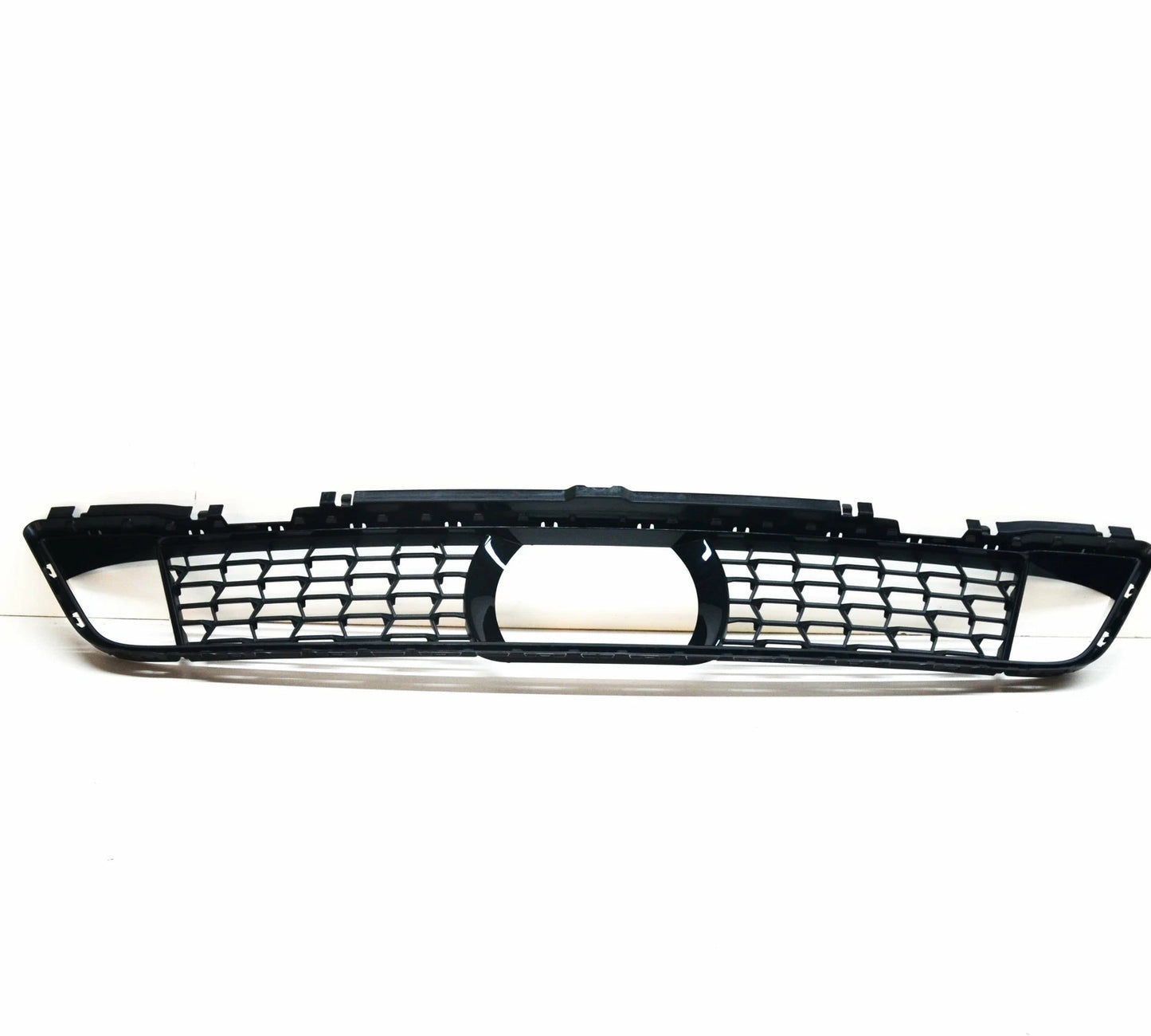 NEW BMW 5 G30 M FRONT BUMPER LOWER CENTER GRILLE 51118098664 ORIGINAL