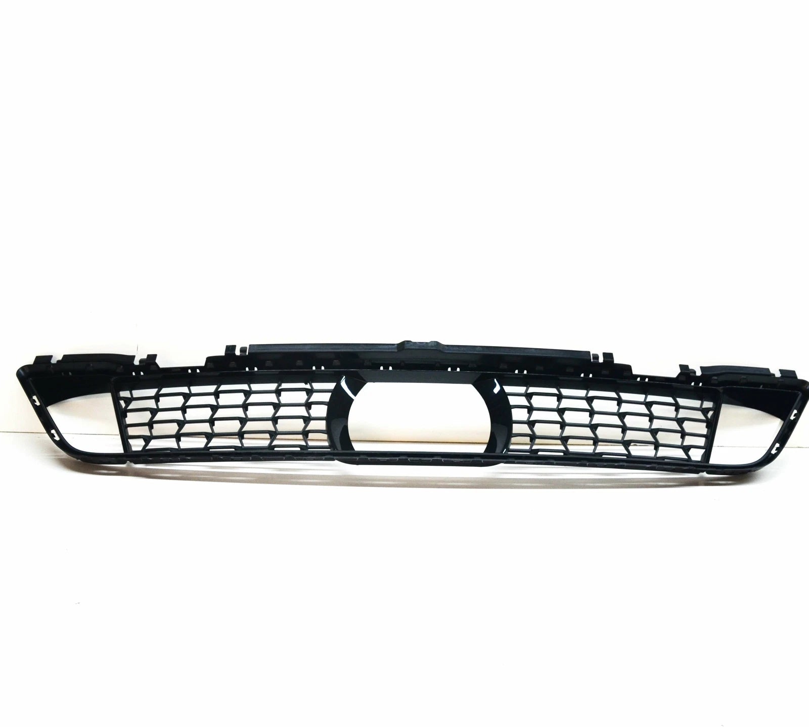 NEW BMW 5 G30 M FRONT BUMPER LOWER CENTER GRILLE 51118098664 ORIGINAL