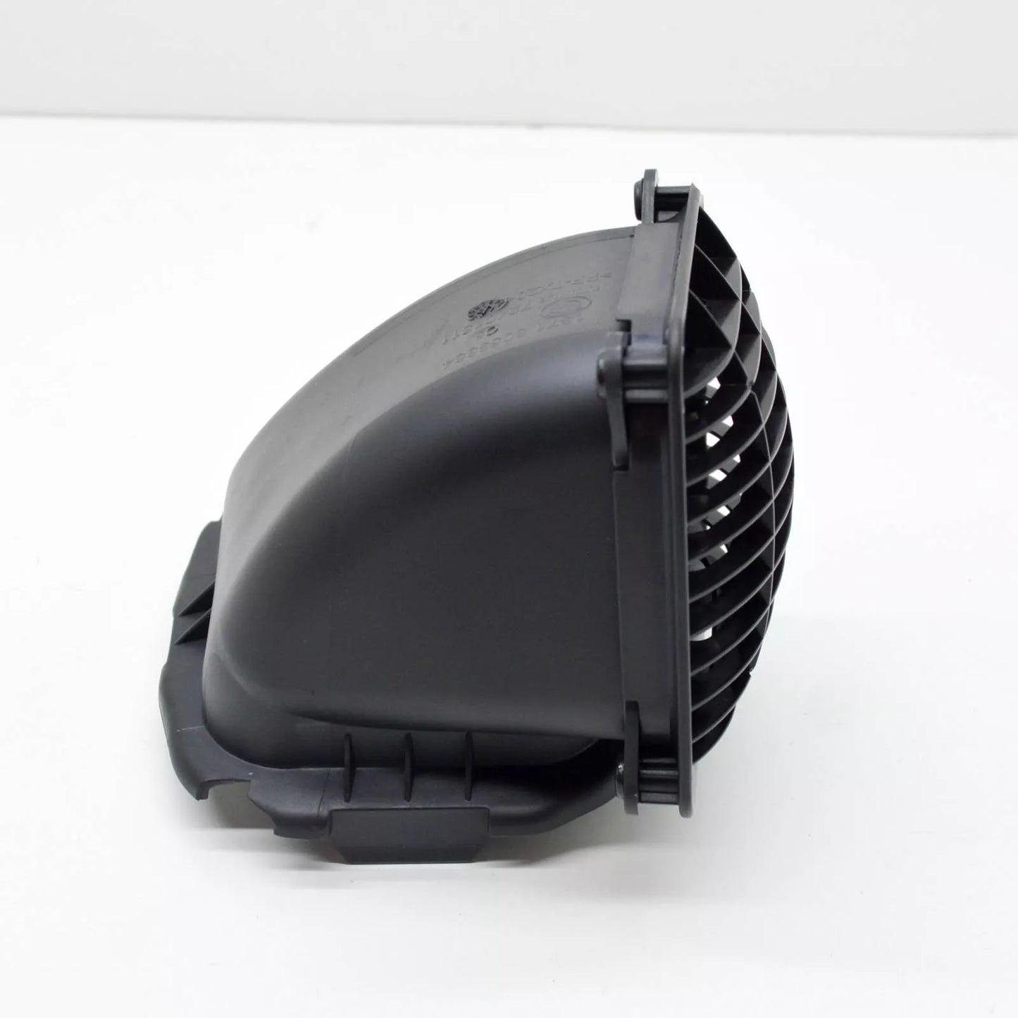 NEW BMW M5 F90 INTAKE AIR DUCT TUBE 13718053384 ORIGINAL