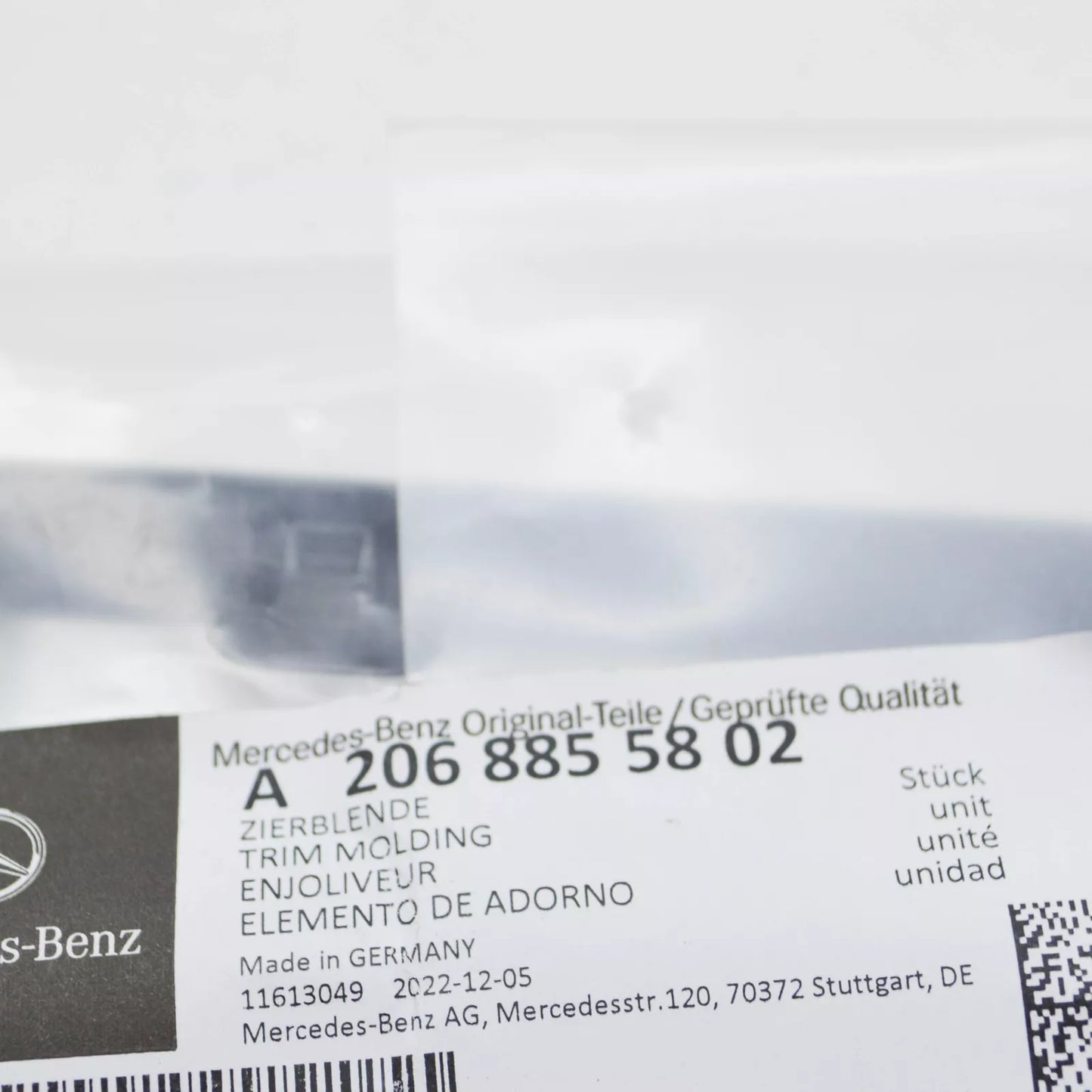NEW MERCEDES-BENZ C W206 AMG FRONT BUMPER CENTER LOWER TRIM A2068855802 ORIGINAL