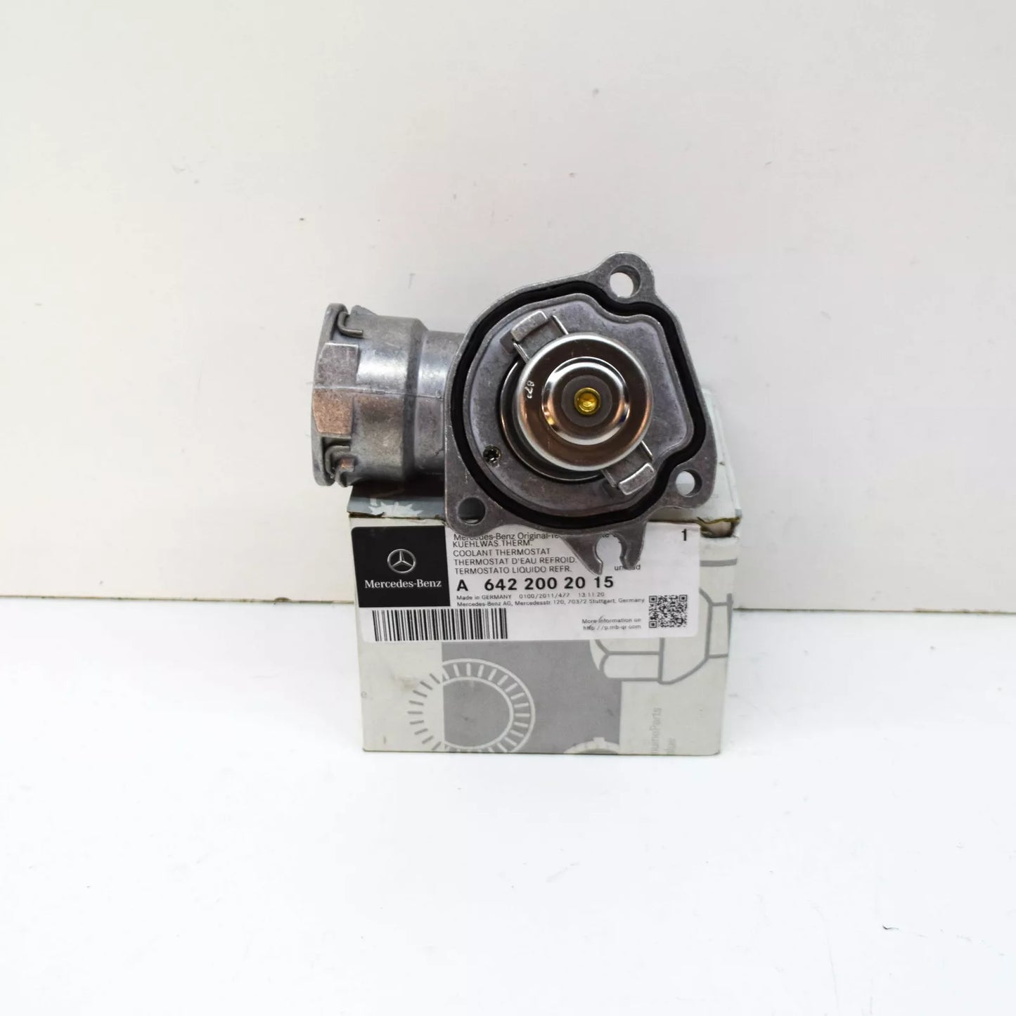 NEW MERCEDES-BENZ GL X164 ENGINE COOLANT THERMOSTAT A6422002015