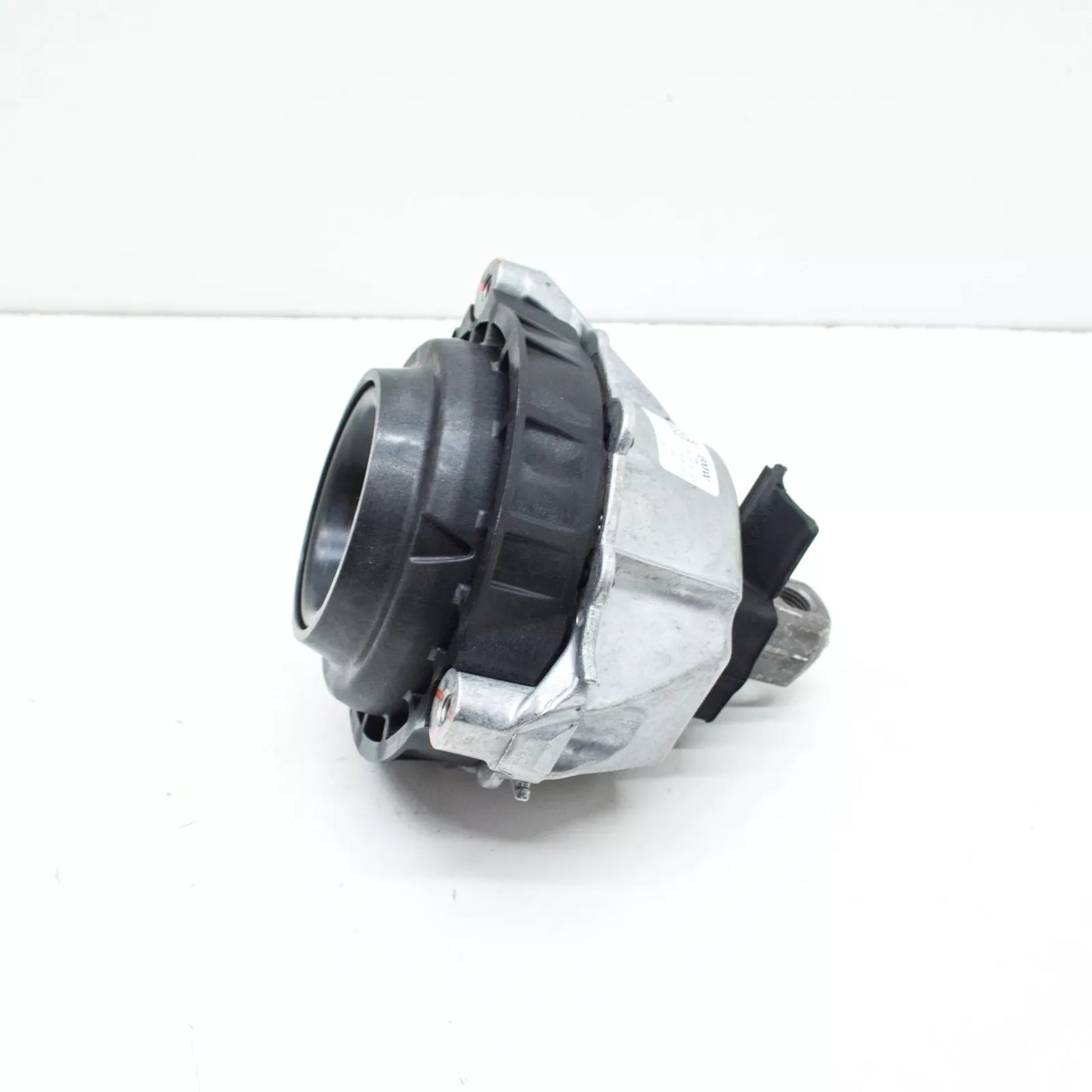 NEW BMW 3 G20 RIGHT SIDE ENGINE MOUNT 7582318 22117582318 ORIGINAL