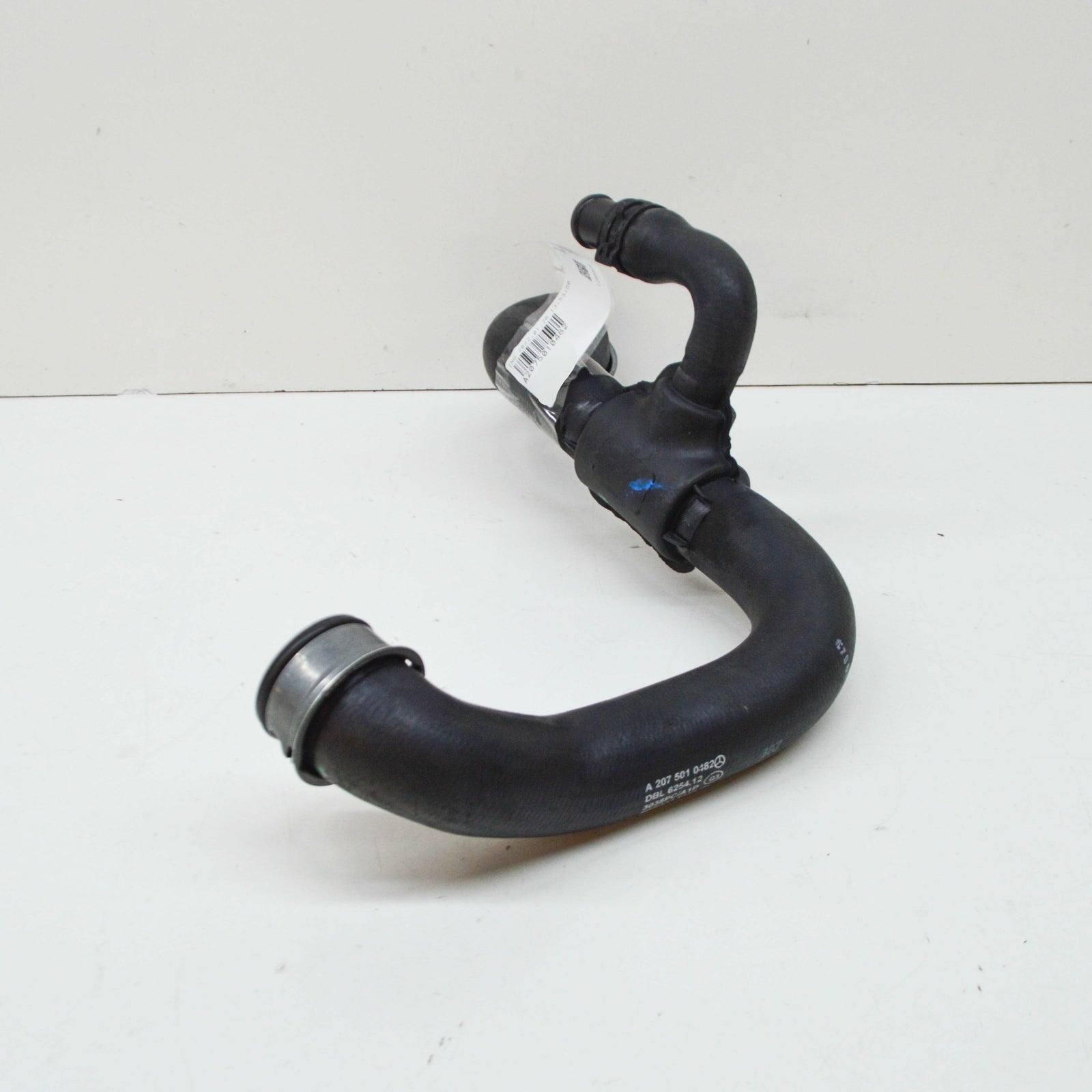 new mercedes-benz e w212 right side water radiator hose a2075010482 original