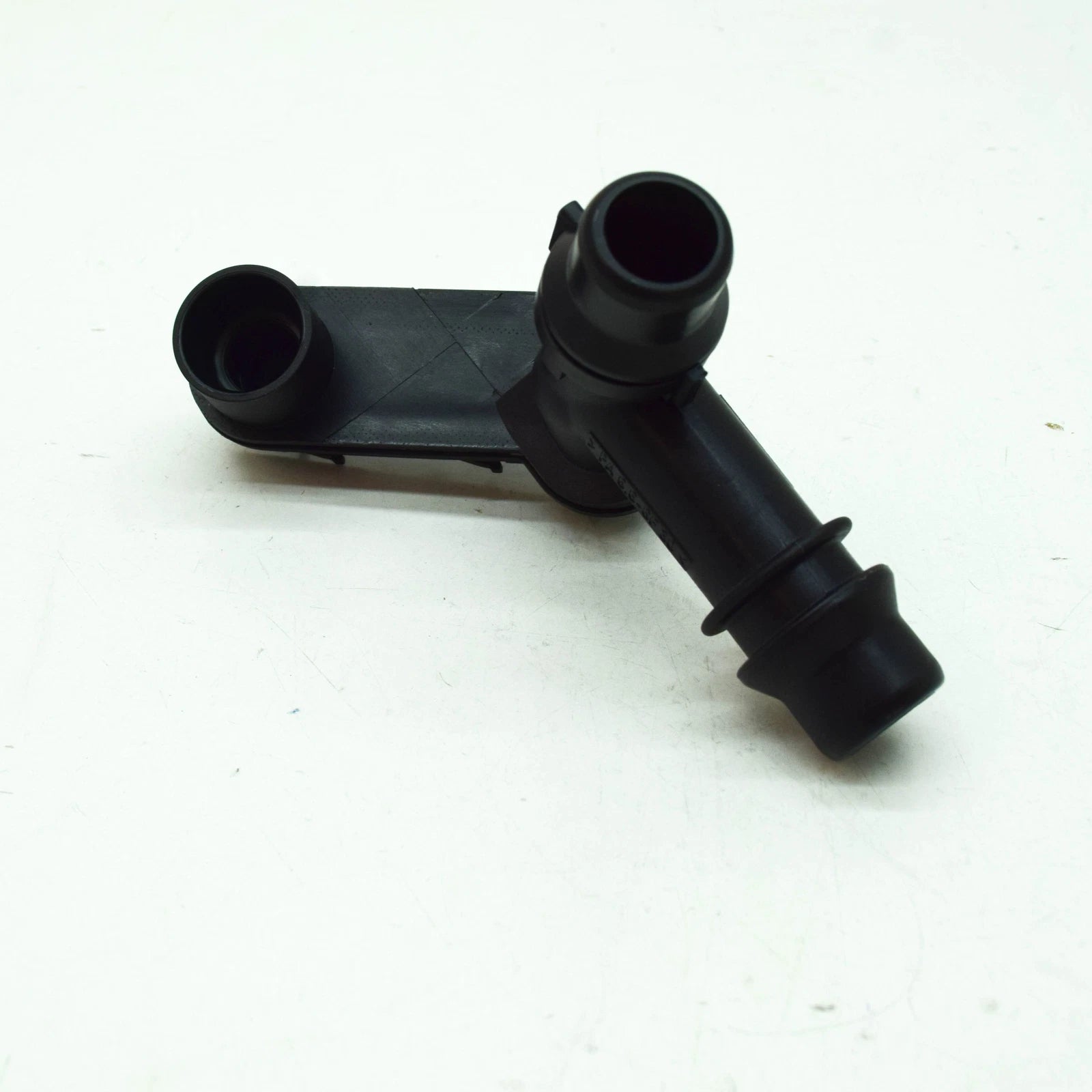 NEW BMW 3 E46 RADIATOR COOLANT HOSE CONNECTOR 17111707817 2.8 PETROL ORIGINAL