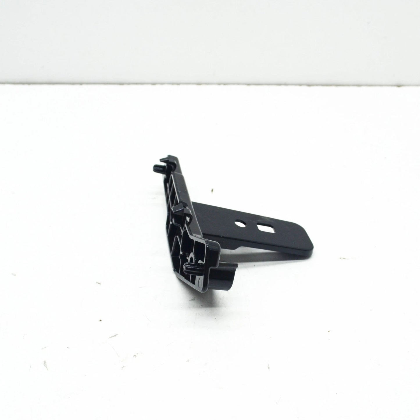 NEW BMW X6 G06 FRONT RIGHT BUMPER COVER LOWER GUIDE 51117478846 ORIGINAL