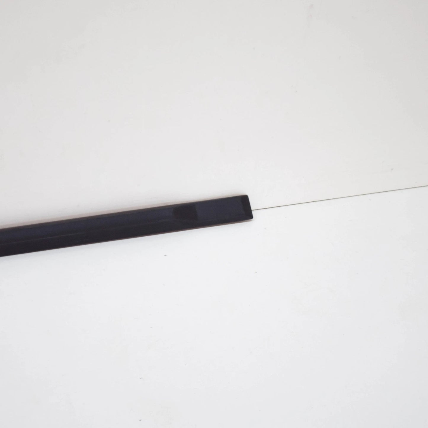 NEW BMW 3 COUPE E36 FRONT RIGHT DOOR MOULDING 51131977274 1977274 ORIGINAL