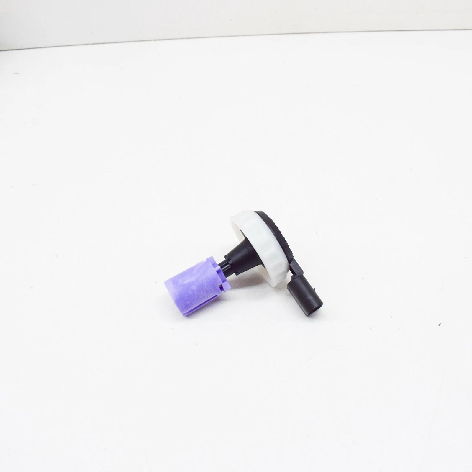 NEW AUDI A4 B8 BRAKE FLUID RESERVOIR CAP 8K0611357